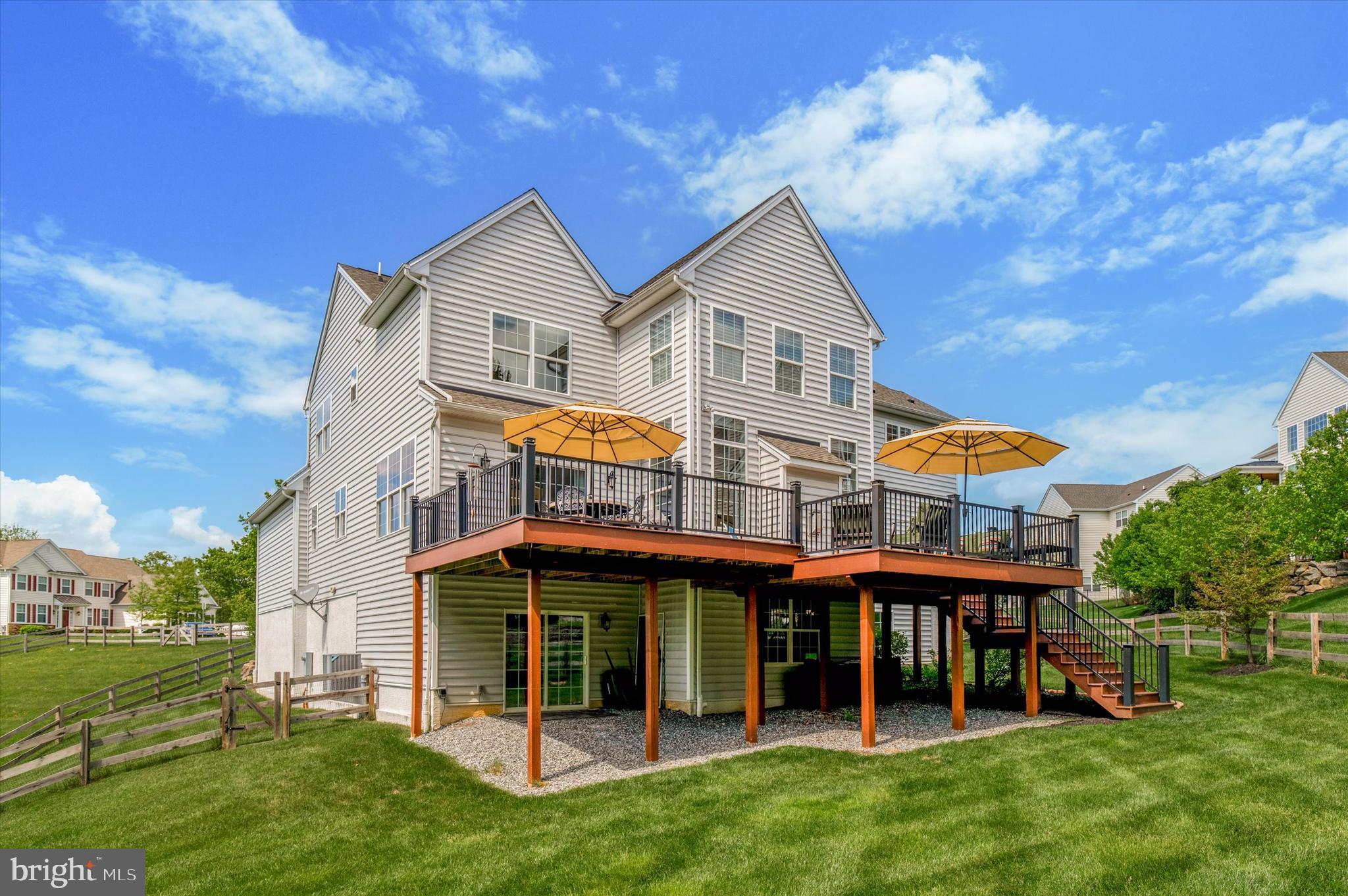 LAUREL RIDGE - Residential