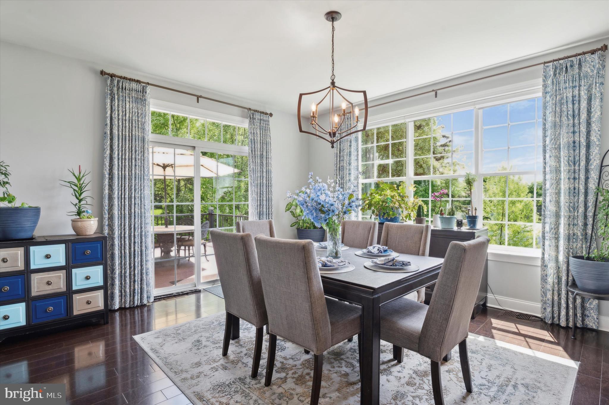 LAUREL RIDGE - Residential