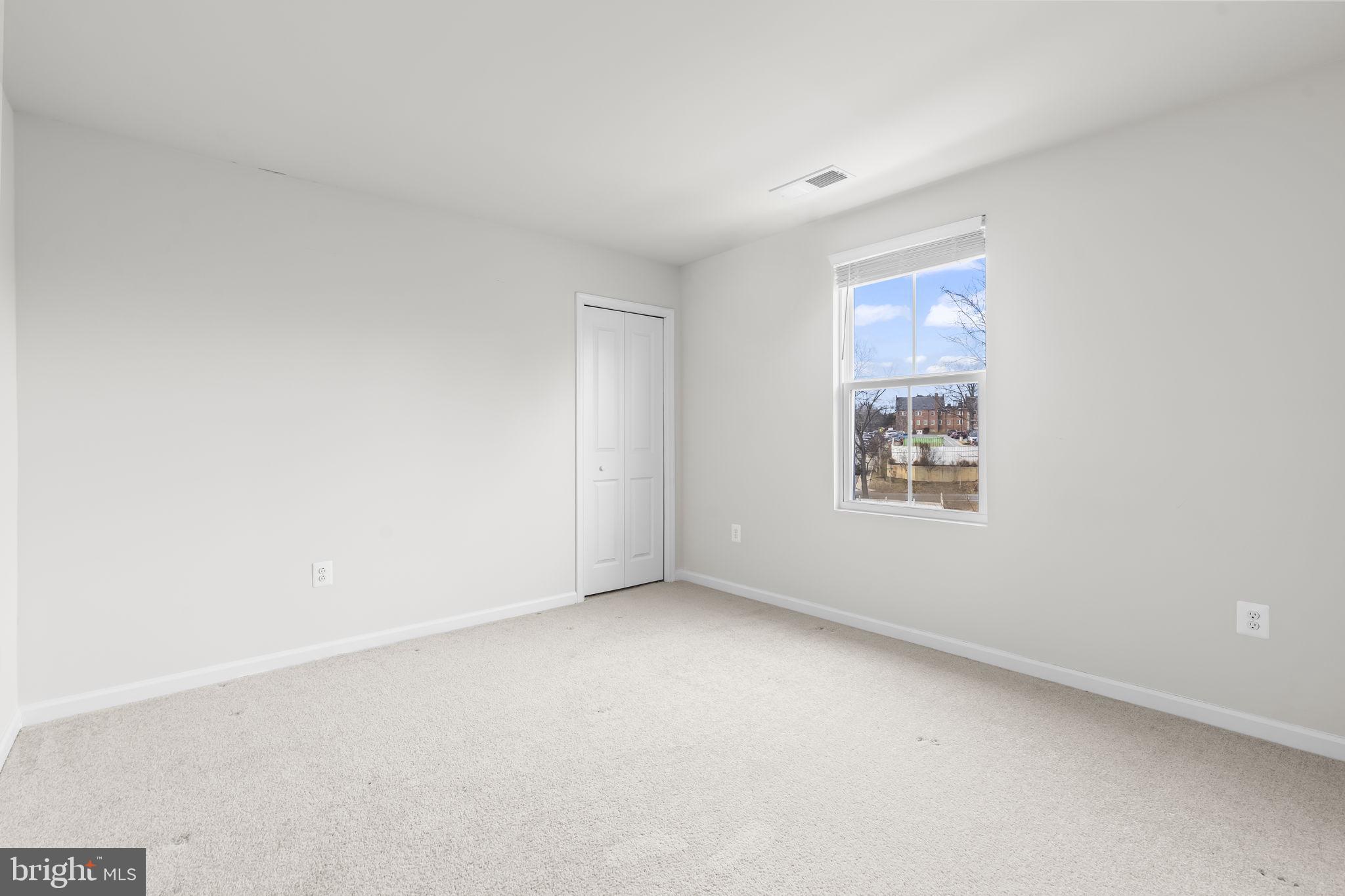 WILLOW WOODS - Residential