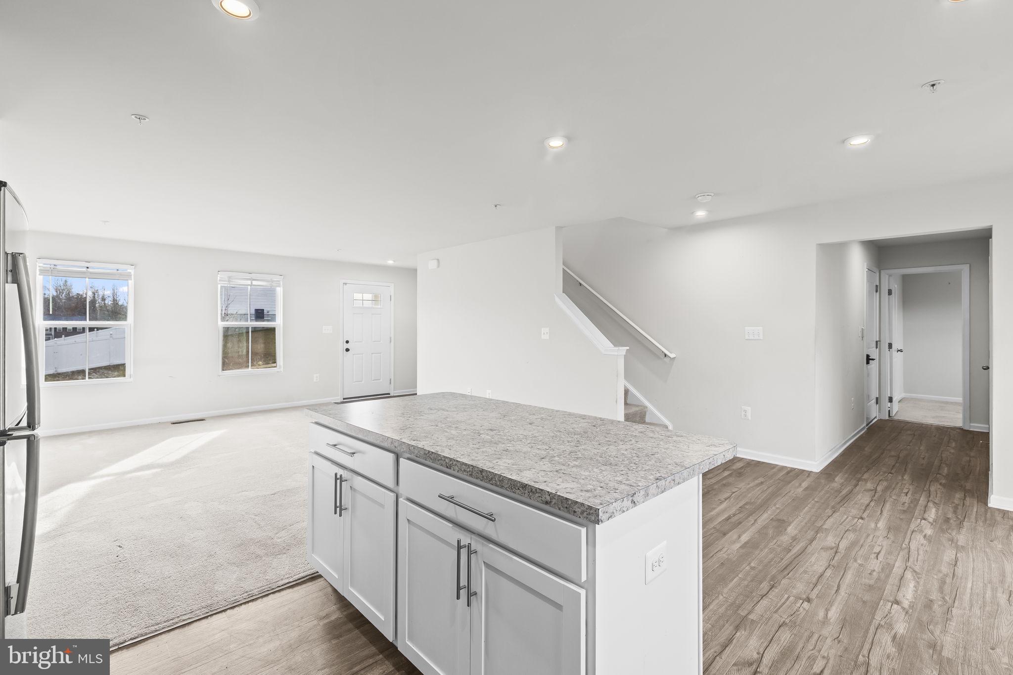 WILLOW WOODS - Residential