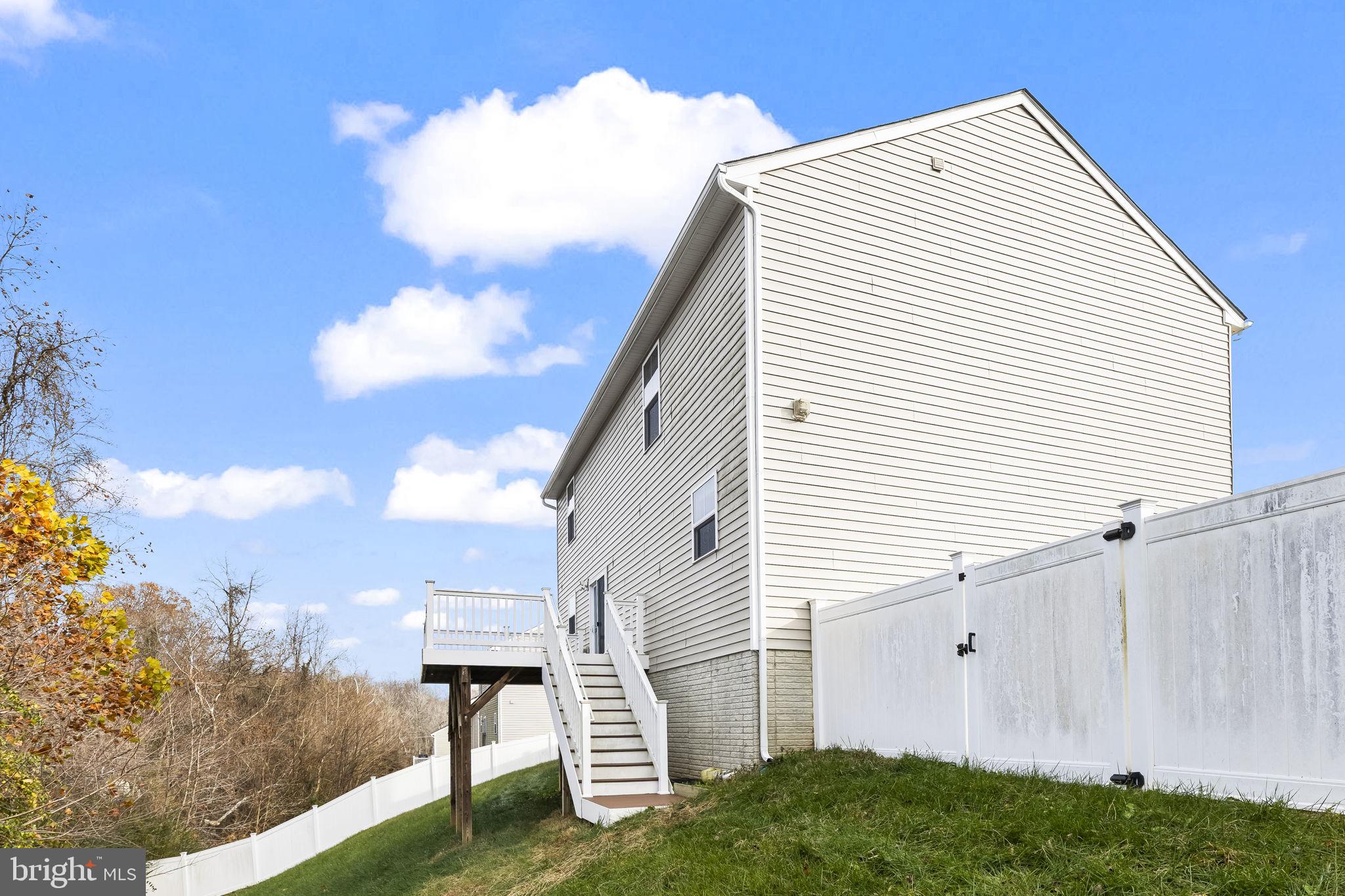 WILLOW WOODS - Residential