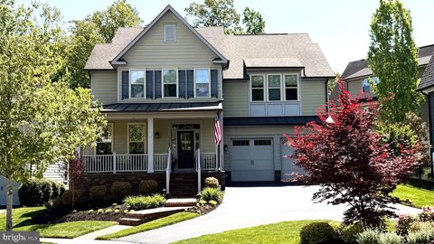 Photo of 17109 Gullwing Drive, DUMFRIES, VA 22026 (MLS # VAPW2118552)