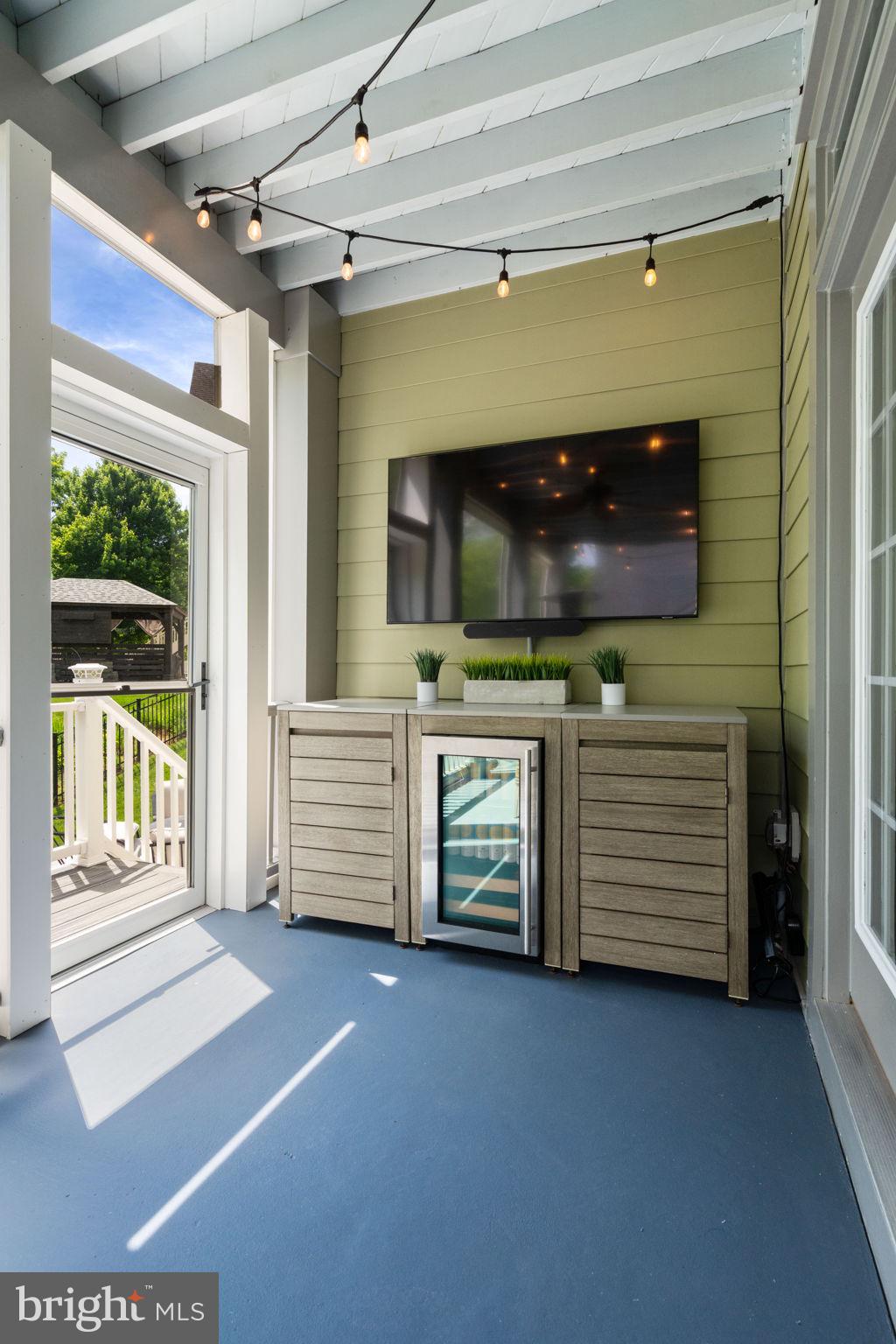 POTOMAC SHORES - Residential