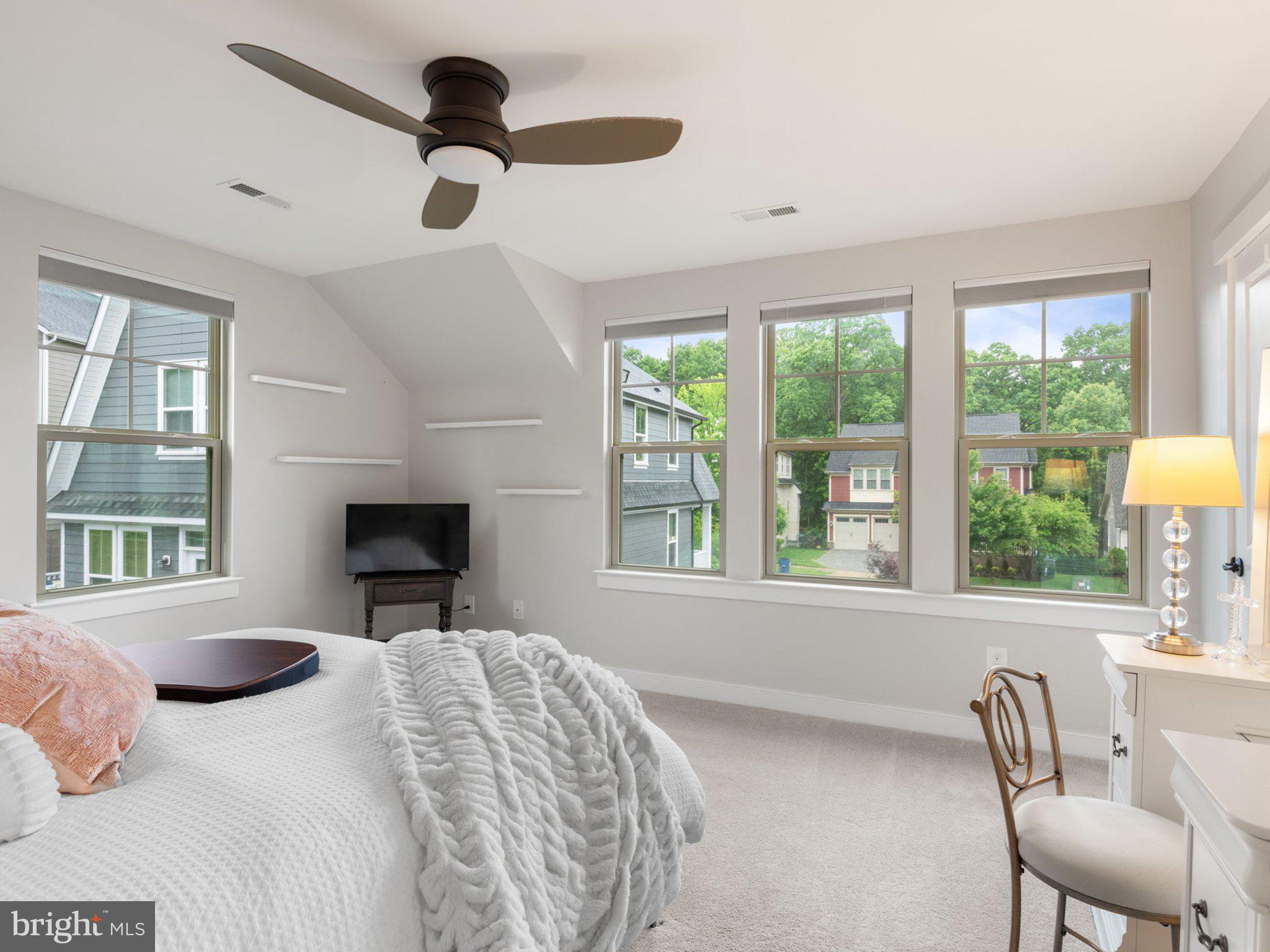 POTOMAC SHORES - Residential