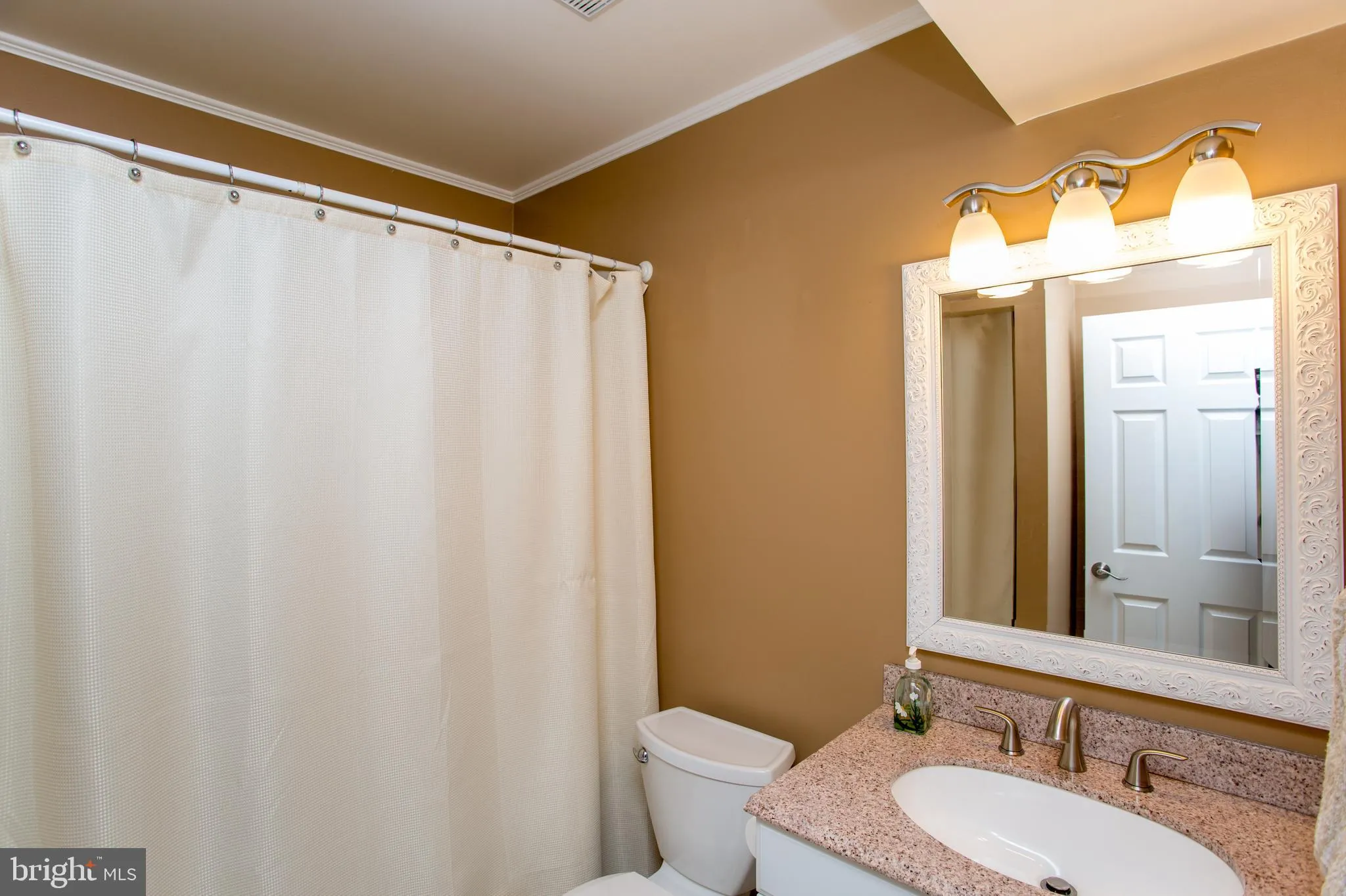 Chalfont, Pennsylvania 18914, United States, 2 Bedrooms Bedrooms, ,2 BathroomsBathrooms,Residential,Active,102614