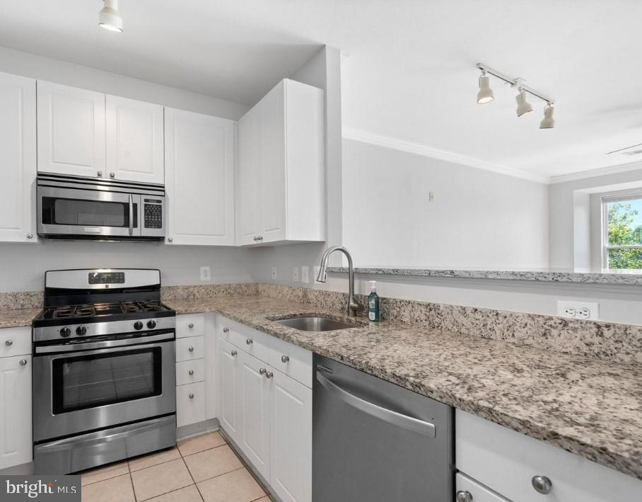 MARQUIS AT VIENNA STATION - Residential Lease