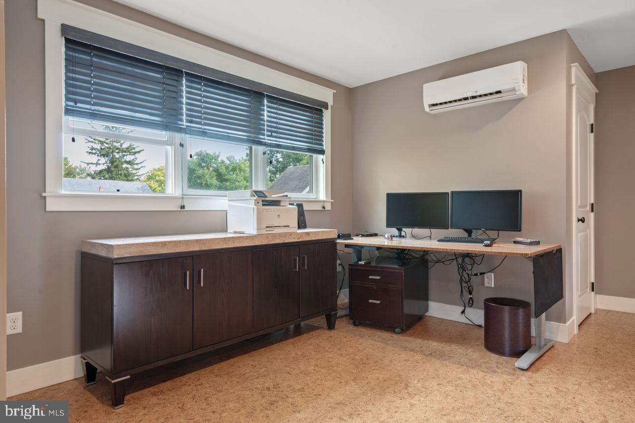 LANDISVILLE - Residential