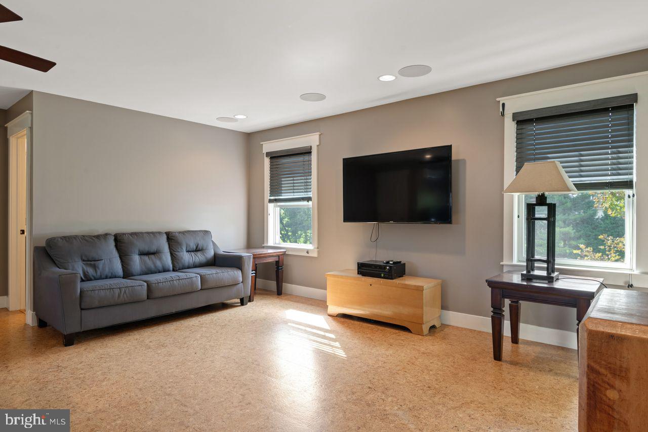 LANDISVILLE - Residential