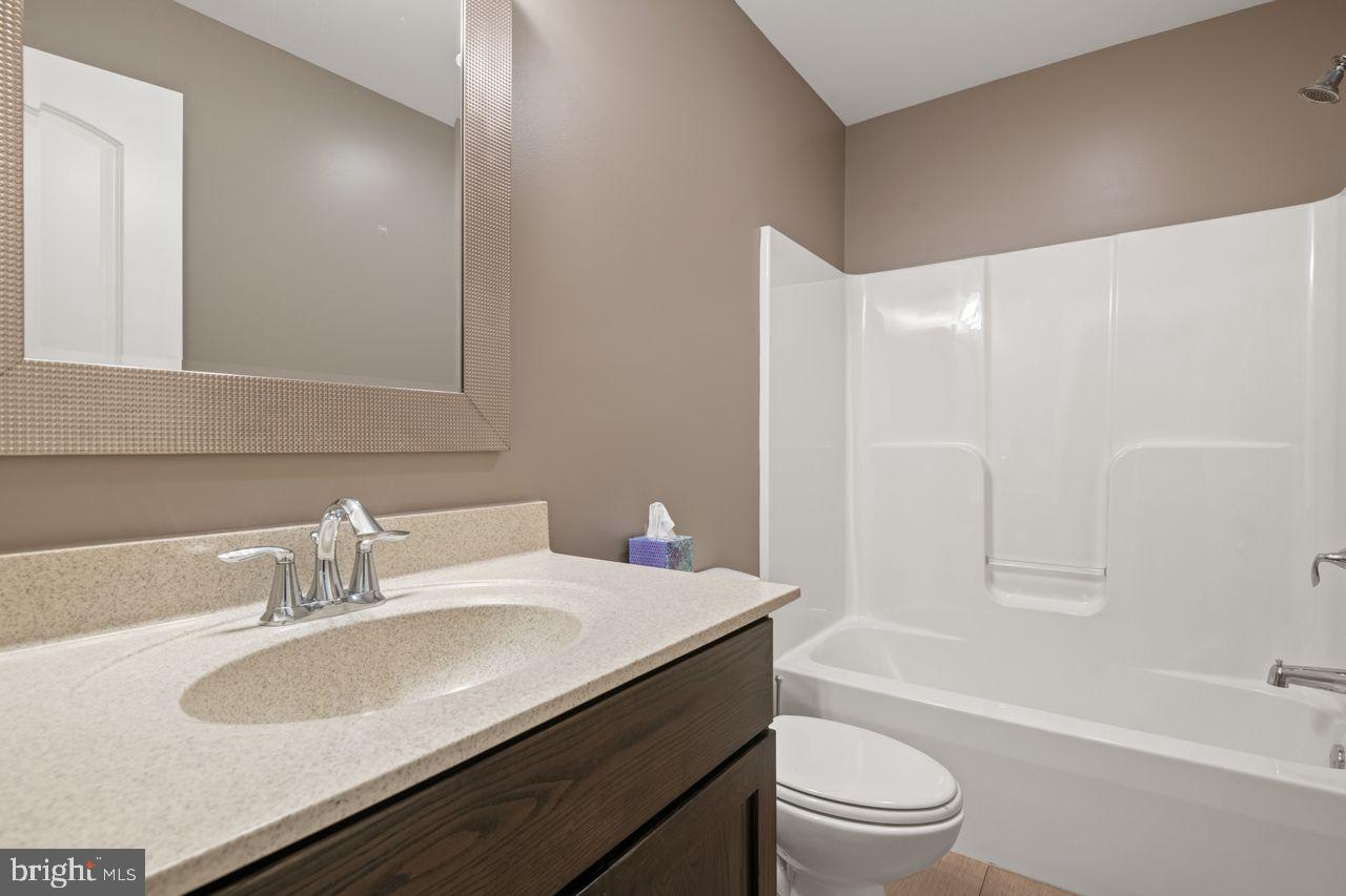 LANDISVILLE - Residential