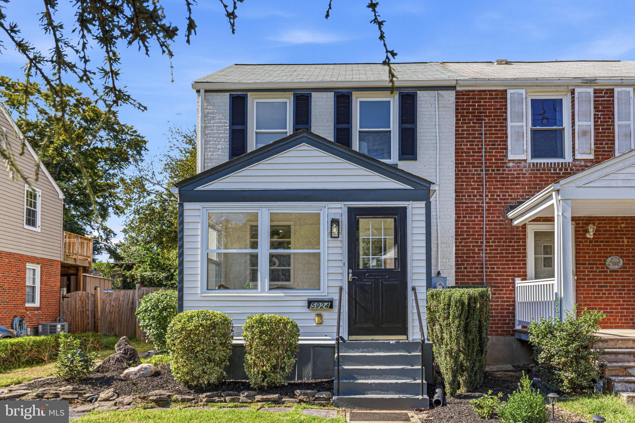5924 EDGEHILL COURT