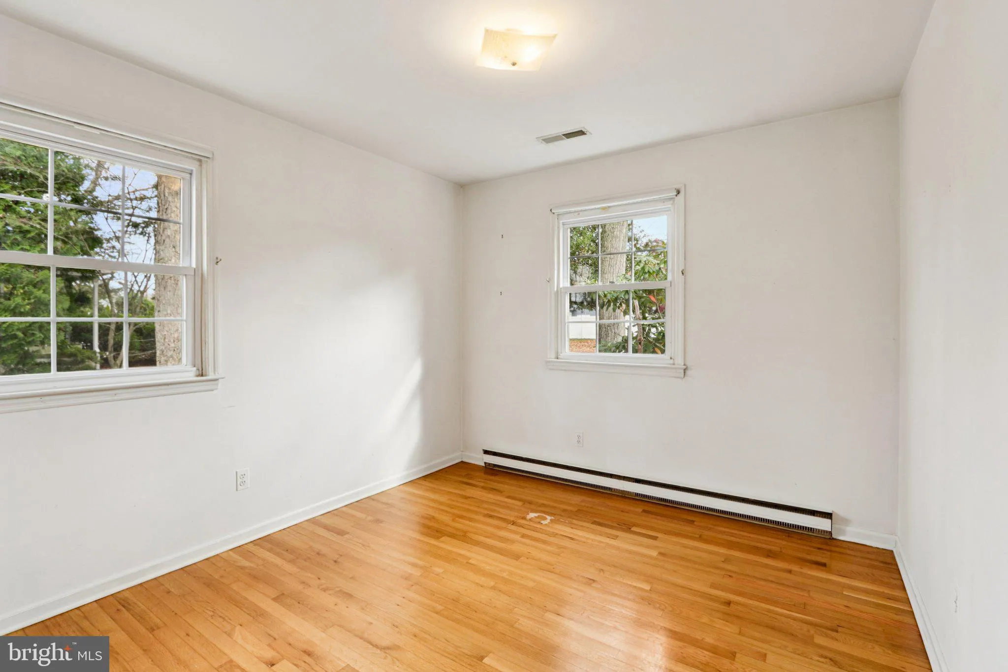 Linwood, New Jersey 08221, United States, 3 Bedrooms Bedrooms, ,1 BathroomBathrooms,Residential,Active,246972