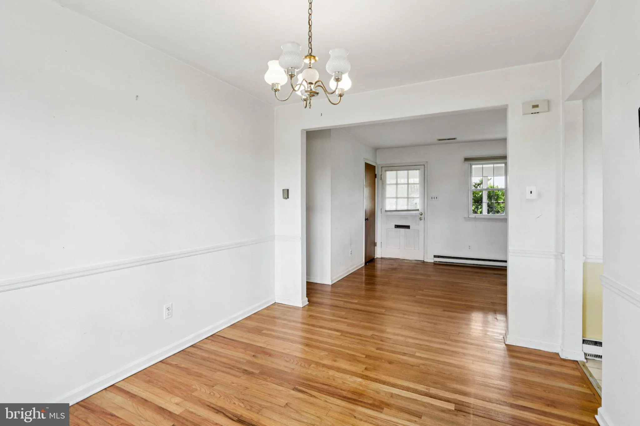 Linwood, New Jersey 08221, United States, 3 Bedrooms Bedrooms, ,1 BathroomBathrooms,Residential,Active,246972