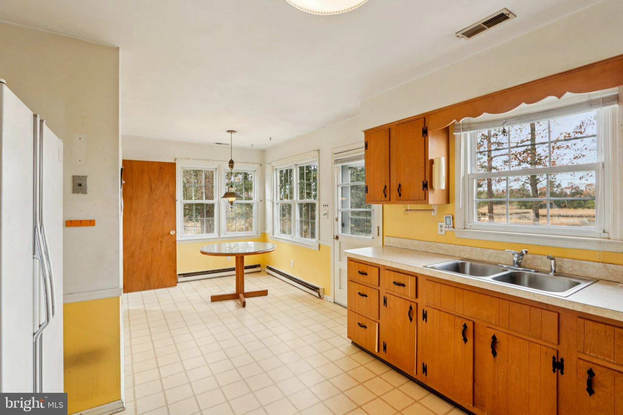 Linwood, New Jersey 08221, United States, 3 Bedrooms Bedrooms, ,1 BathroomBathrooms,Residential,Active,246972