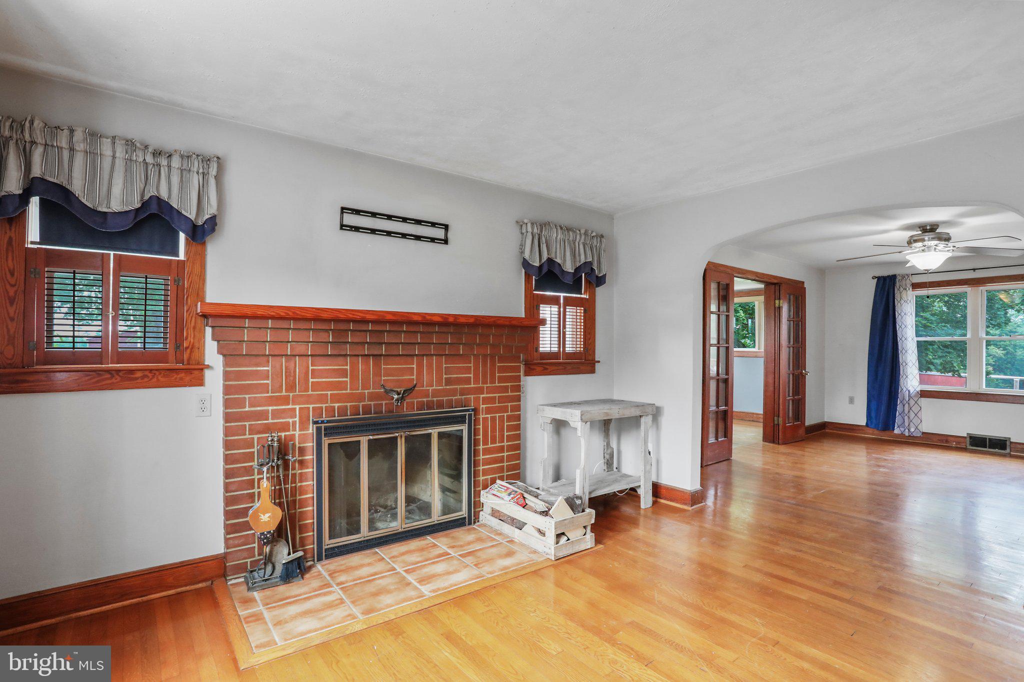 FALLING WATERS - Residential