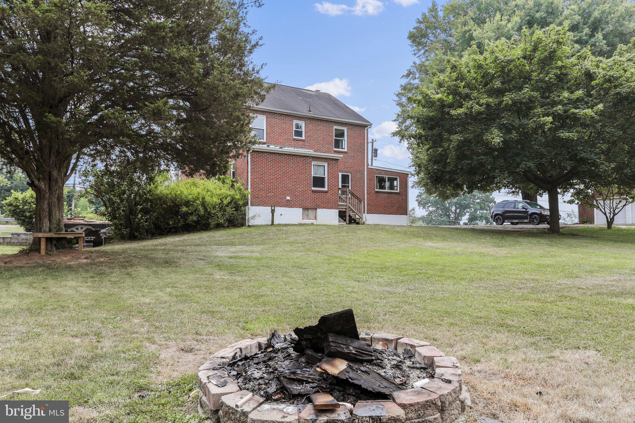 FALLING WATERS - Residential