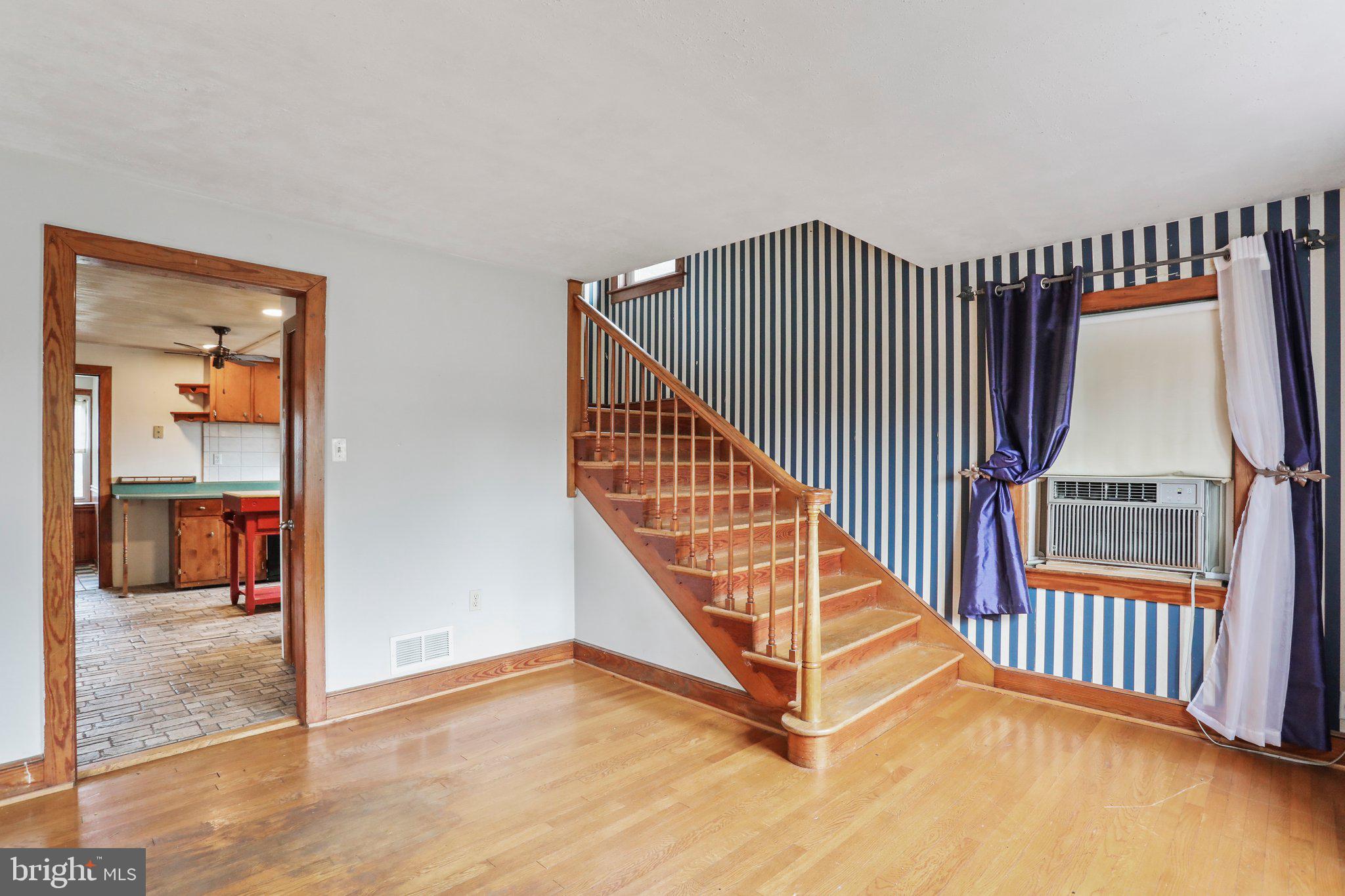 FALLING WATERS - Residential