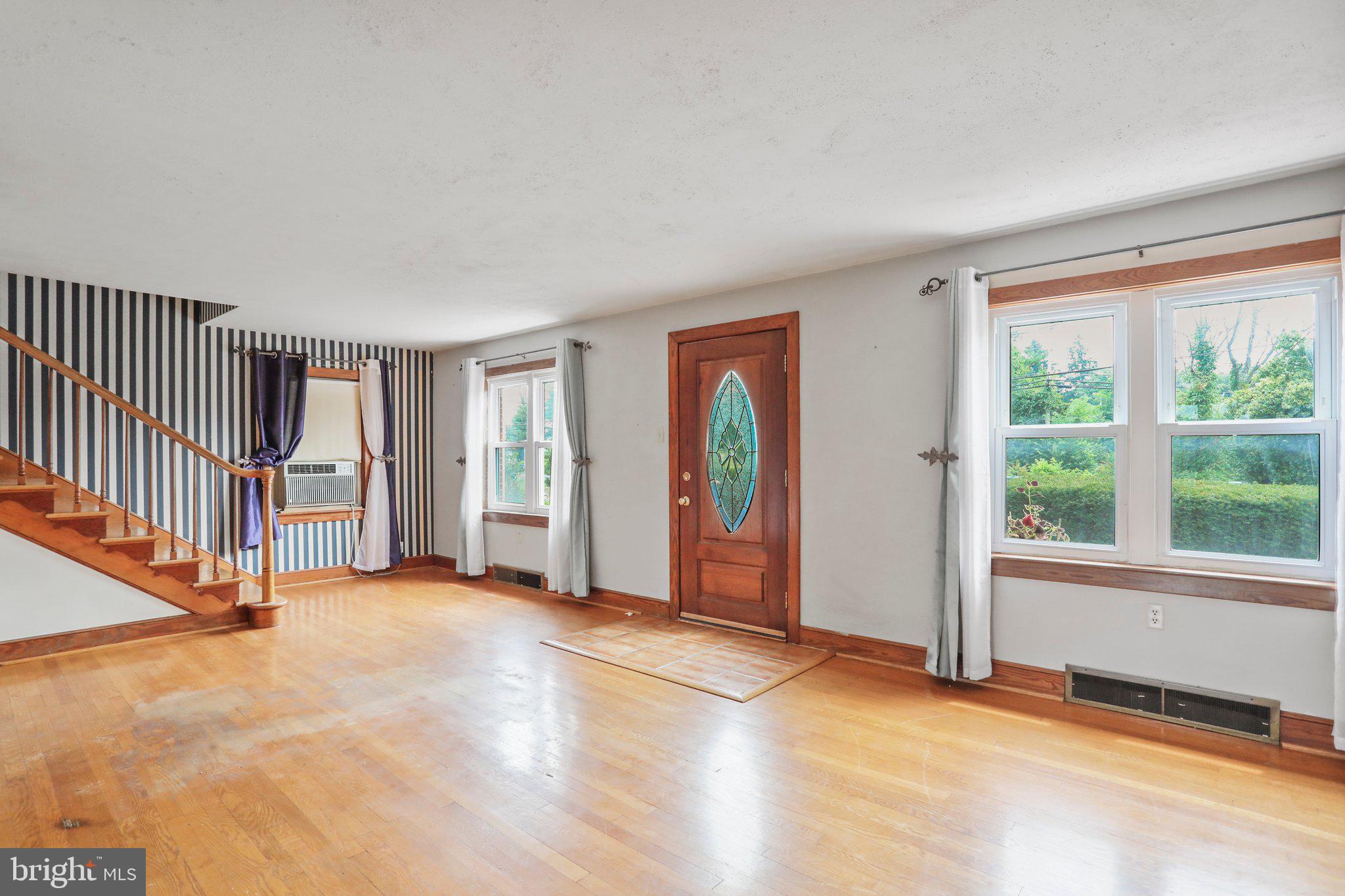 FALLING WATERS - Residential