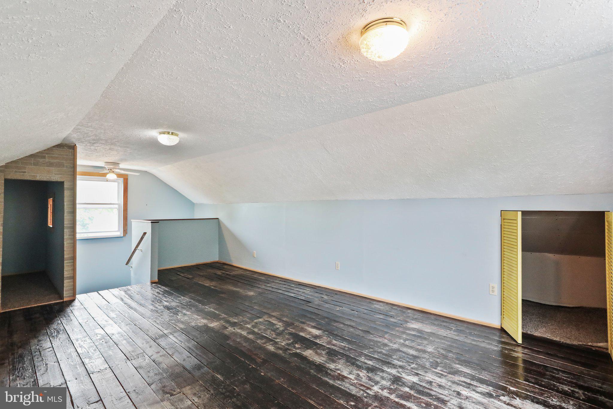 FALLING WATERS - Residential