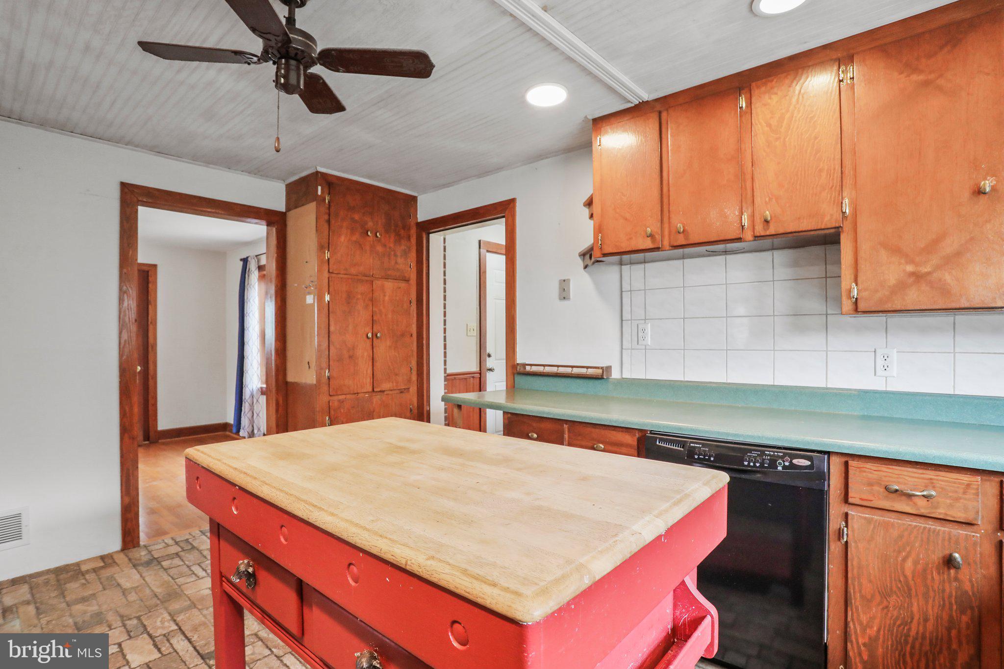 FALLING WATERS - Residential