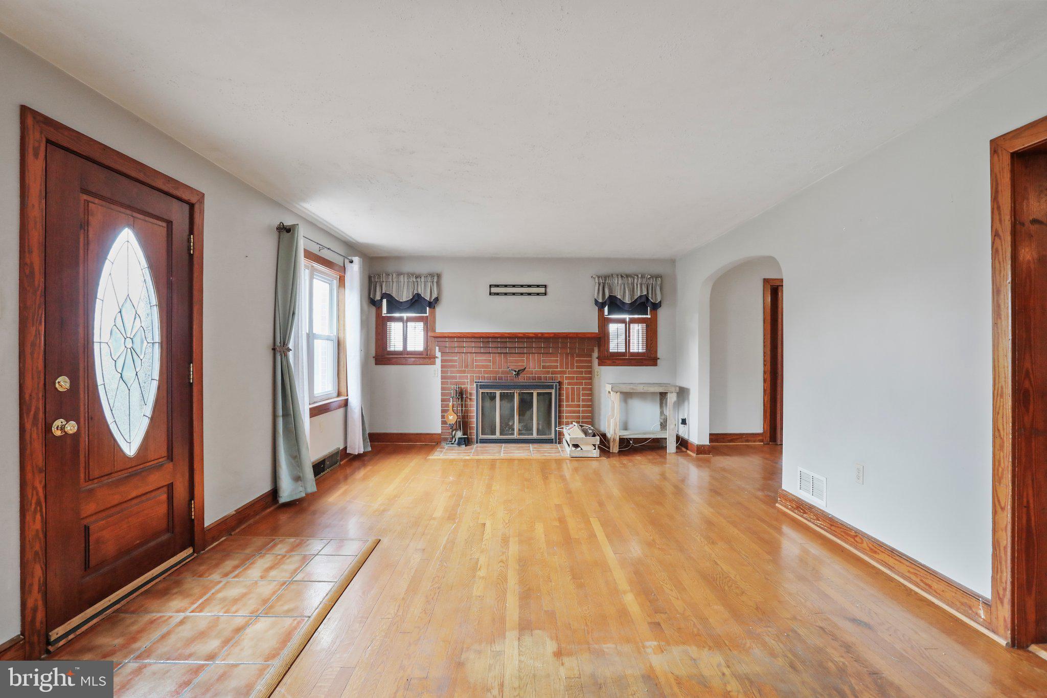 FALLING WATERS - Residential