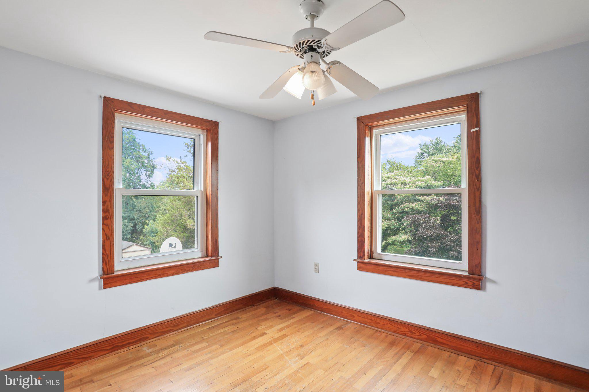 FALLING WATERS - Residential