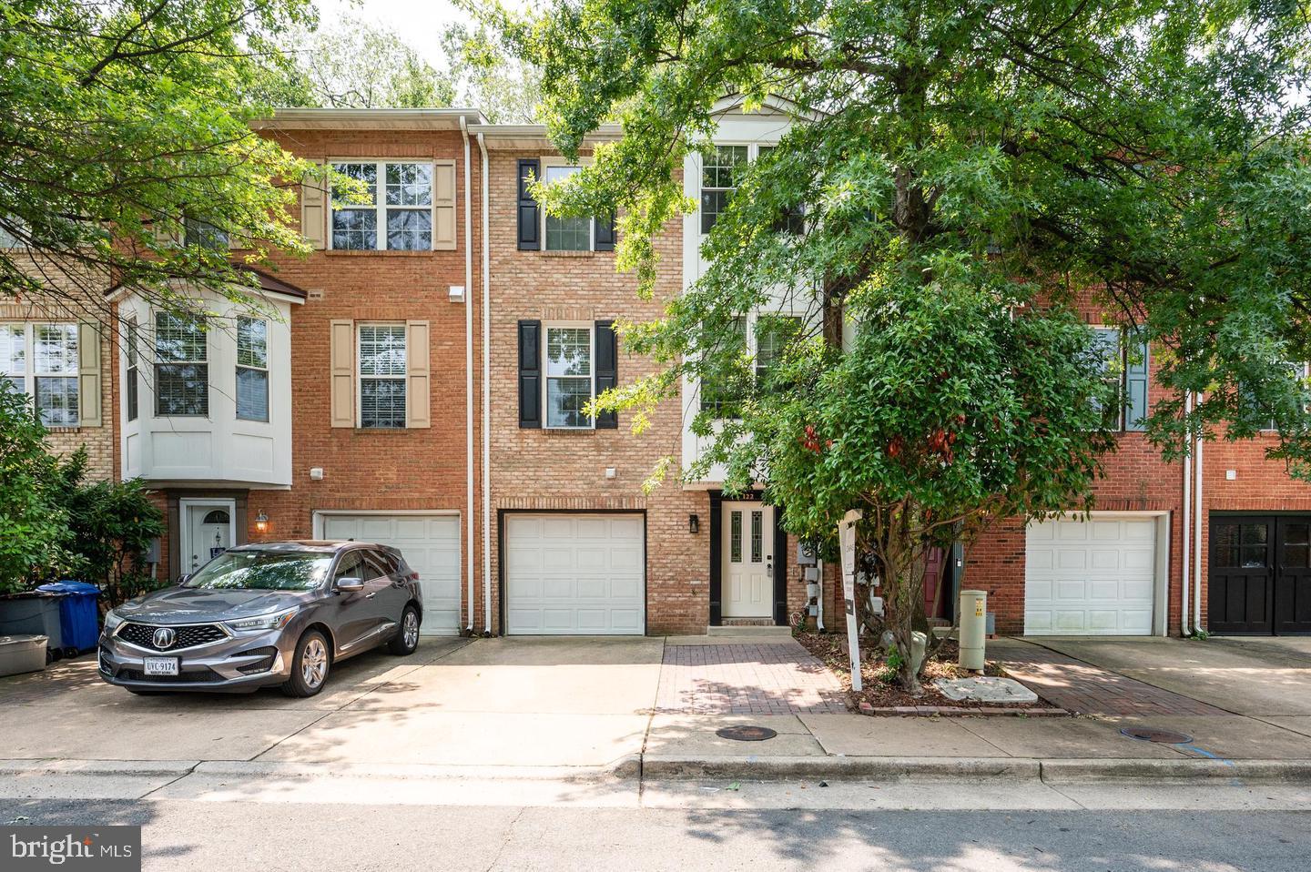 122 SANBORN PLACE