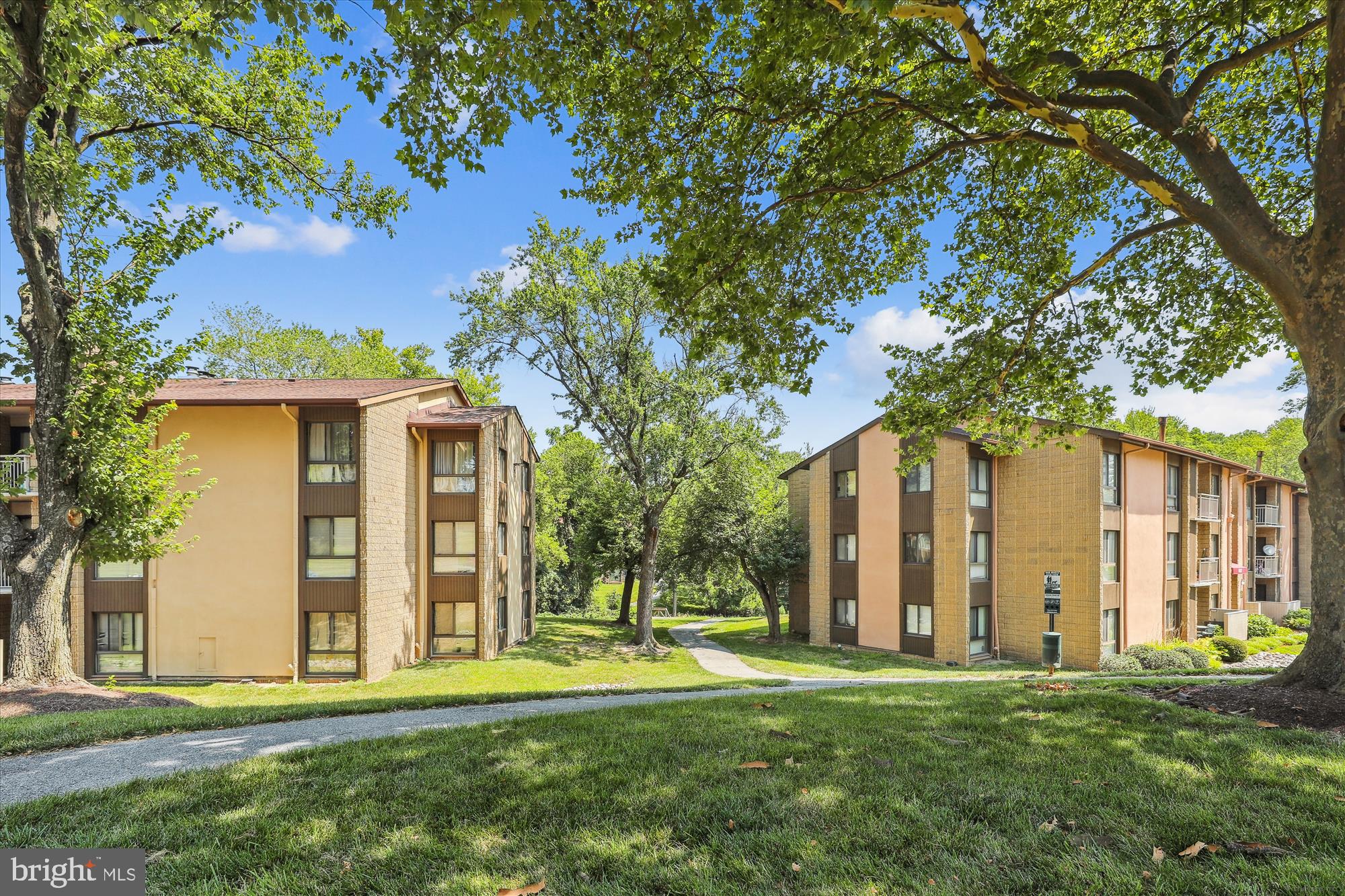 TREOVER CONDOMINIUM - Residential