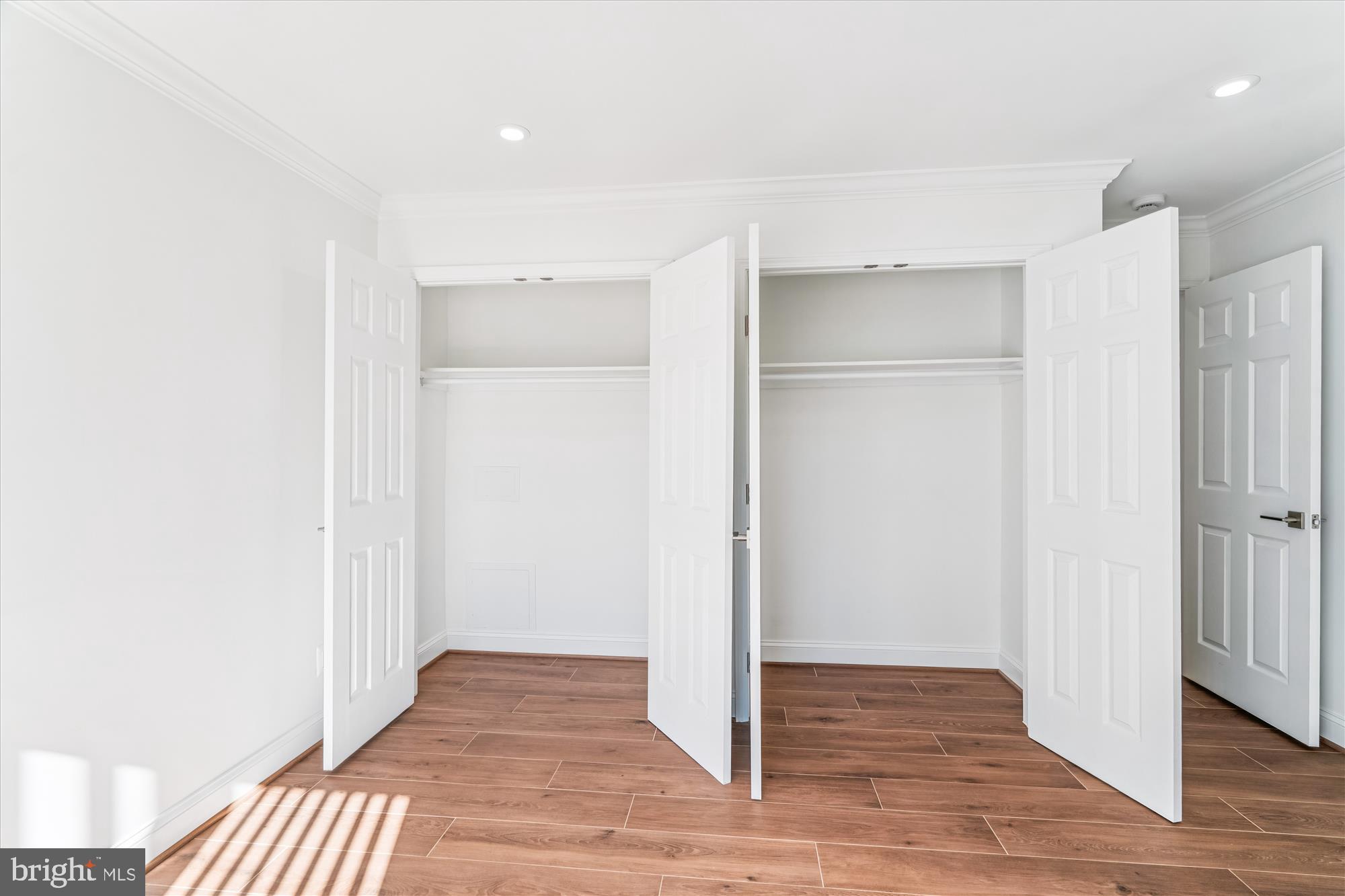 TREOVER CONDOMINIUM - Residential