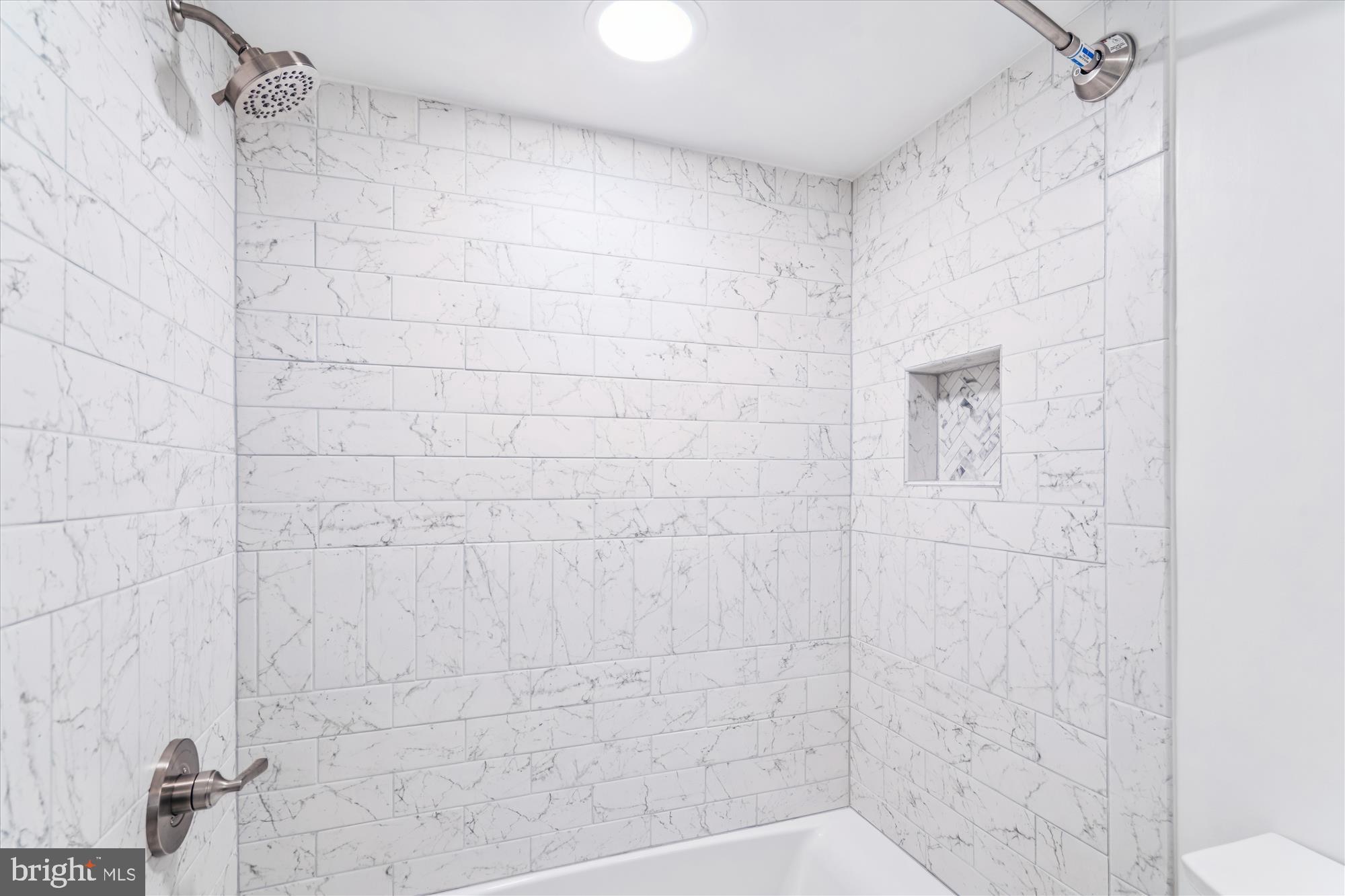 TREOVER CONDOMINIUM - Residential