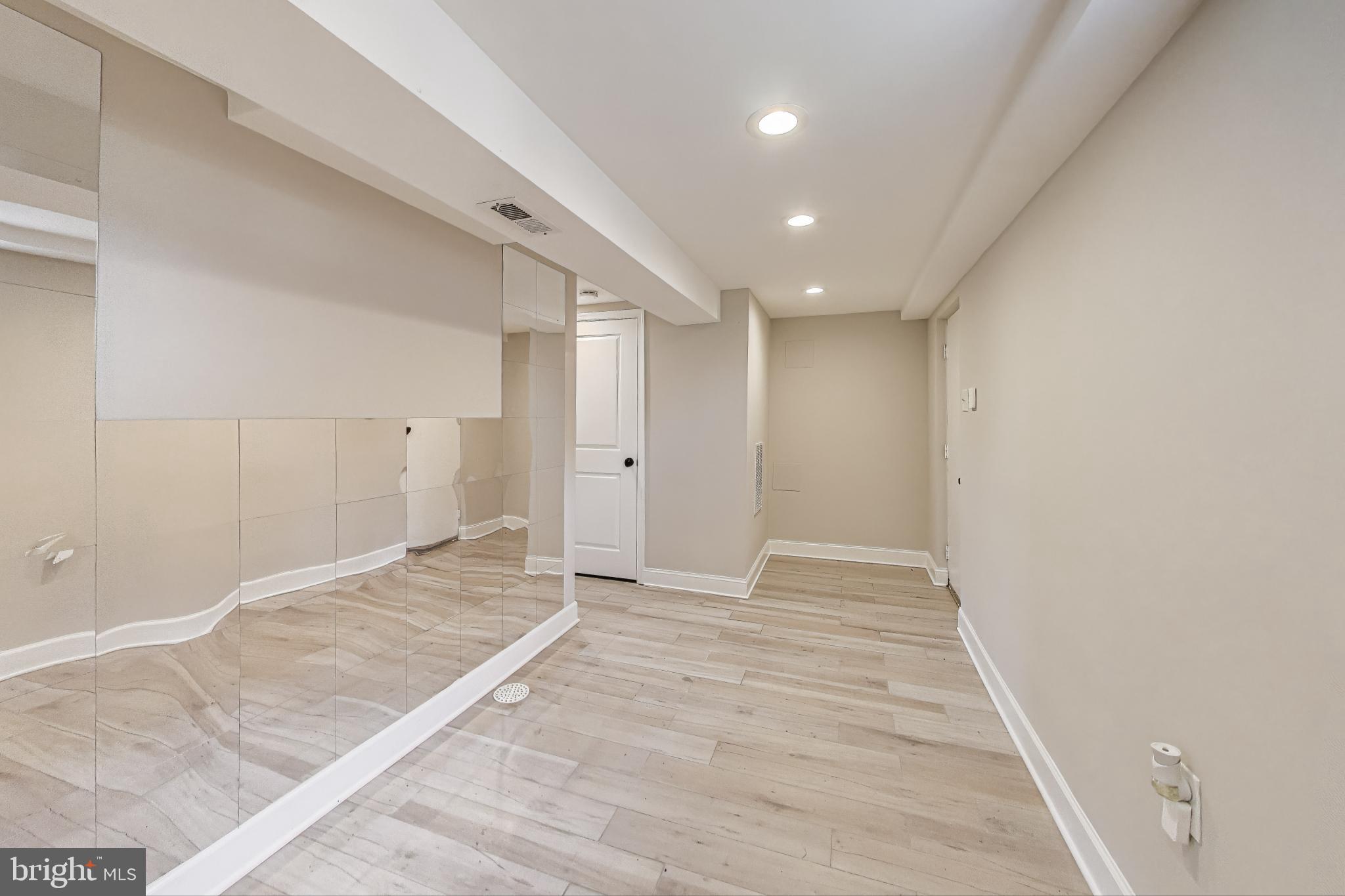 ROLLING RIDGE - Residential