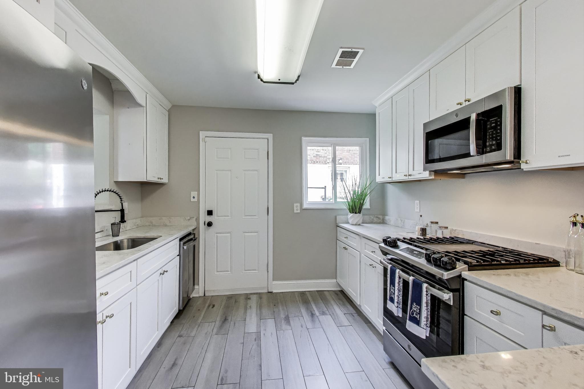 ROLLING RIDGE - Residential