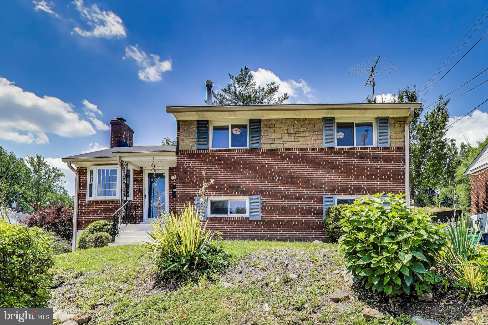 ROLLING RIDGE - Residential