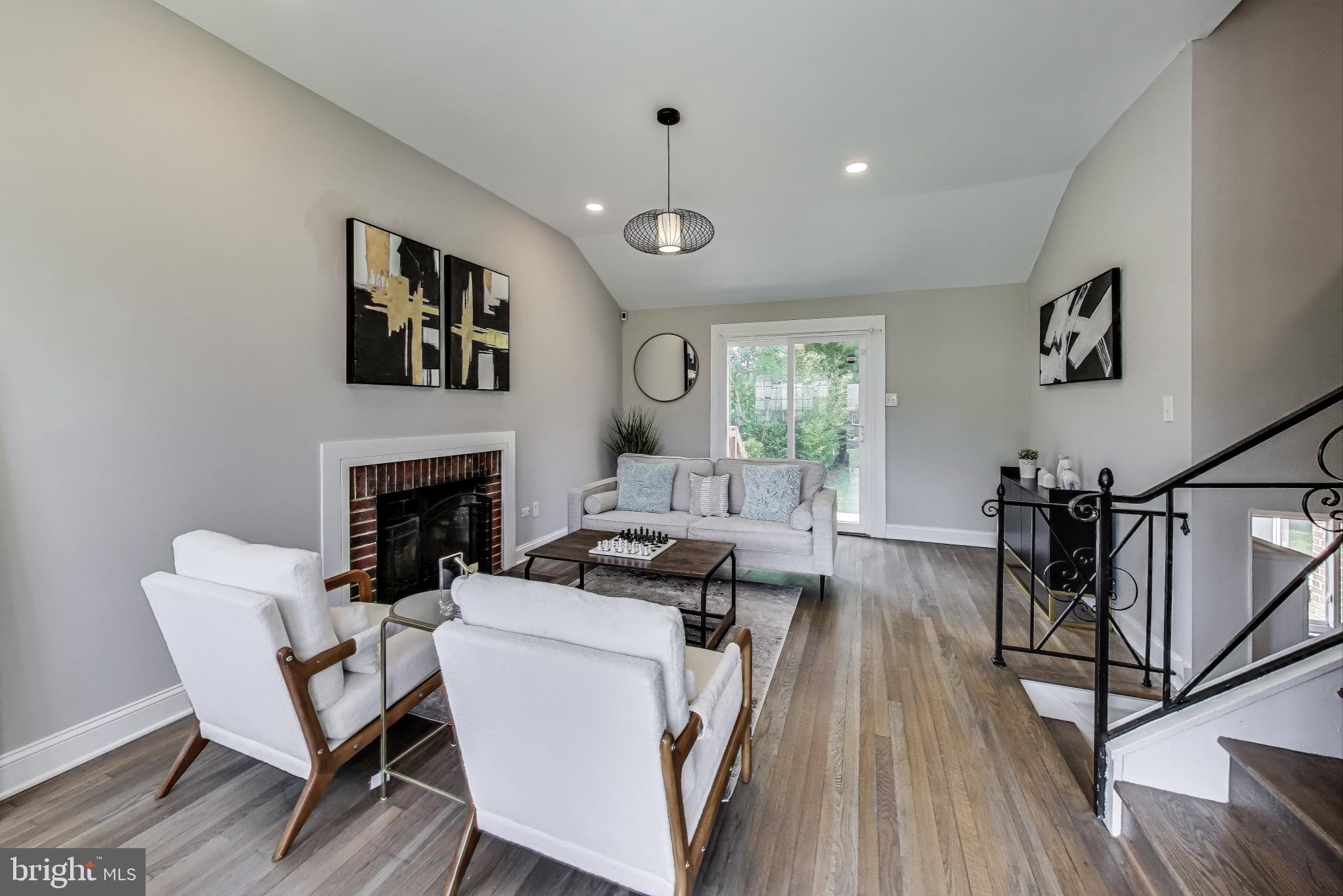 ROLLING RIDGE - Residential