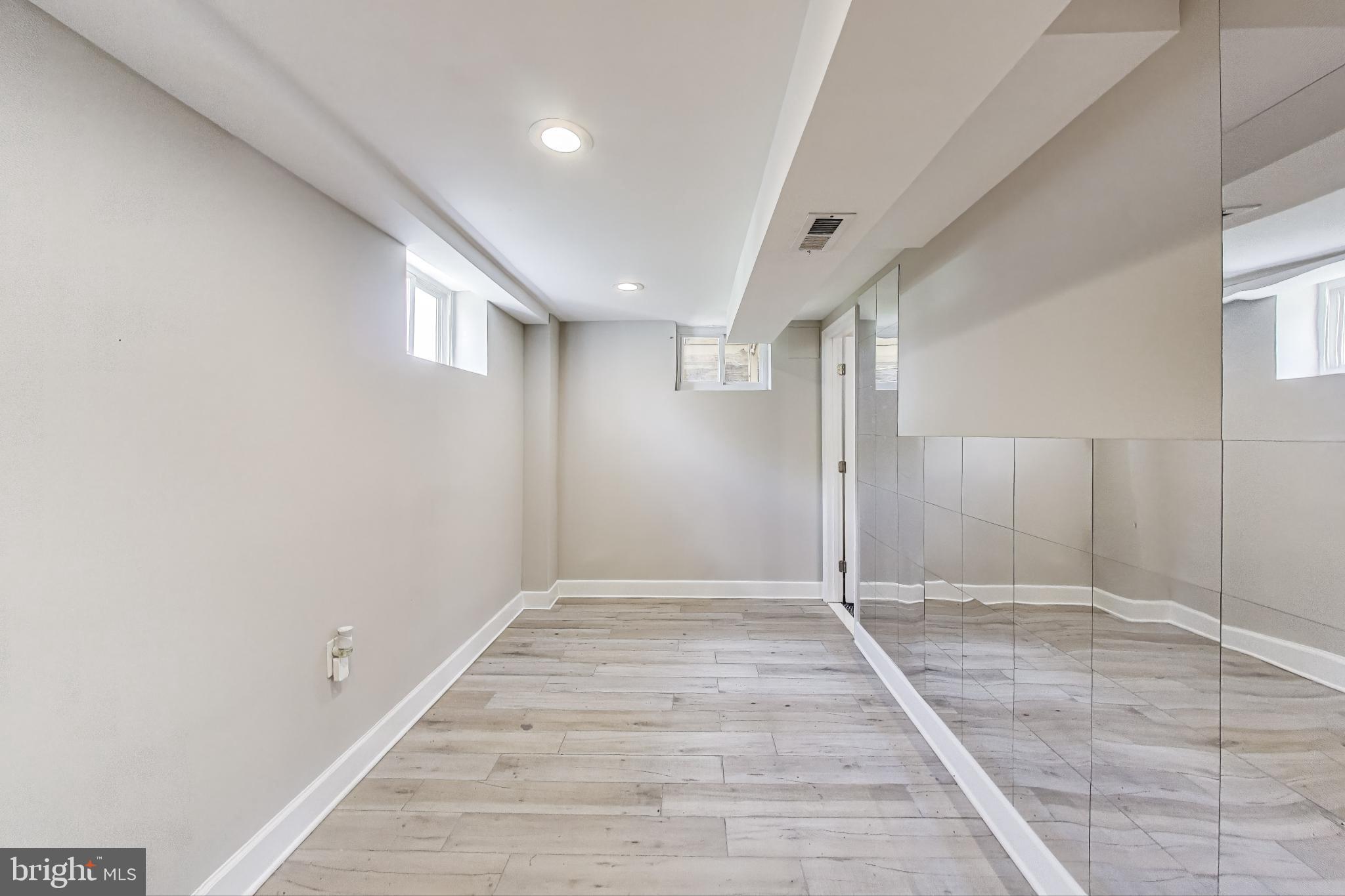 ROLLING RIDGE - Residential