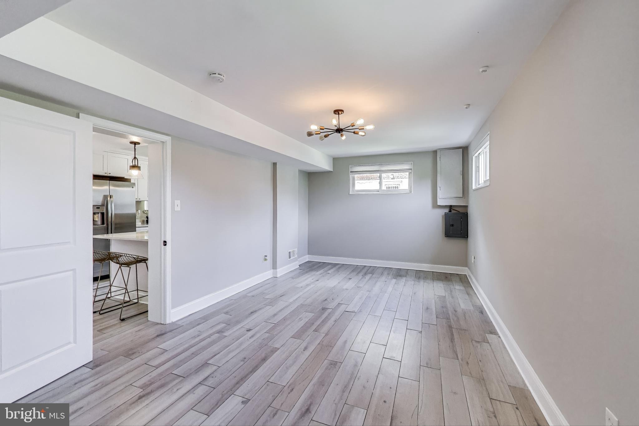 ROLLING RIDGE - Residential