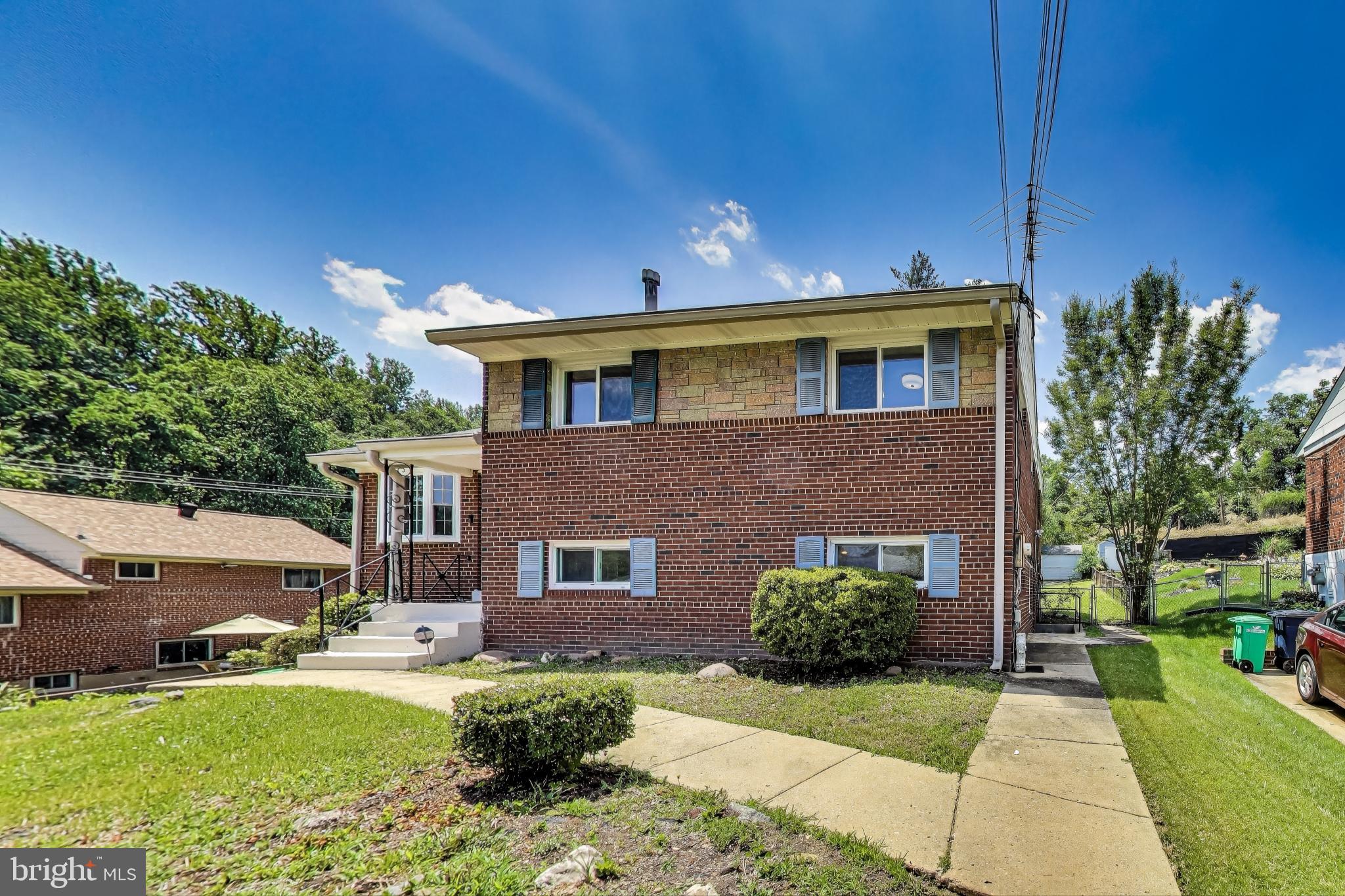 ROLLING RIDGE - Residential