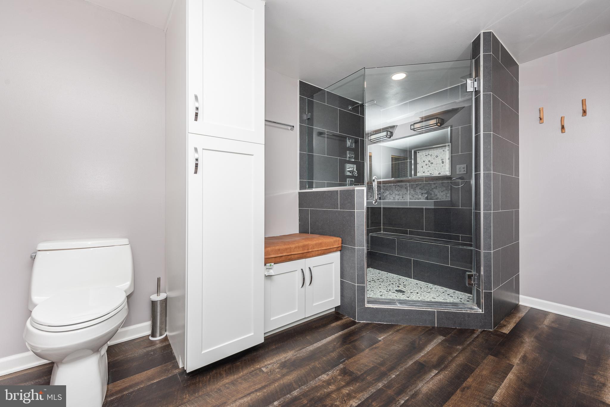 BUTCHERS HILL - Residential