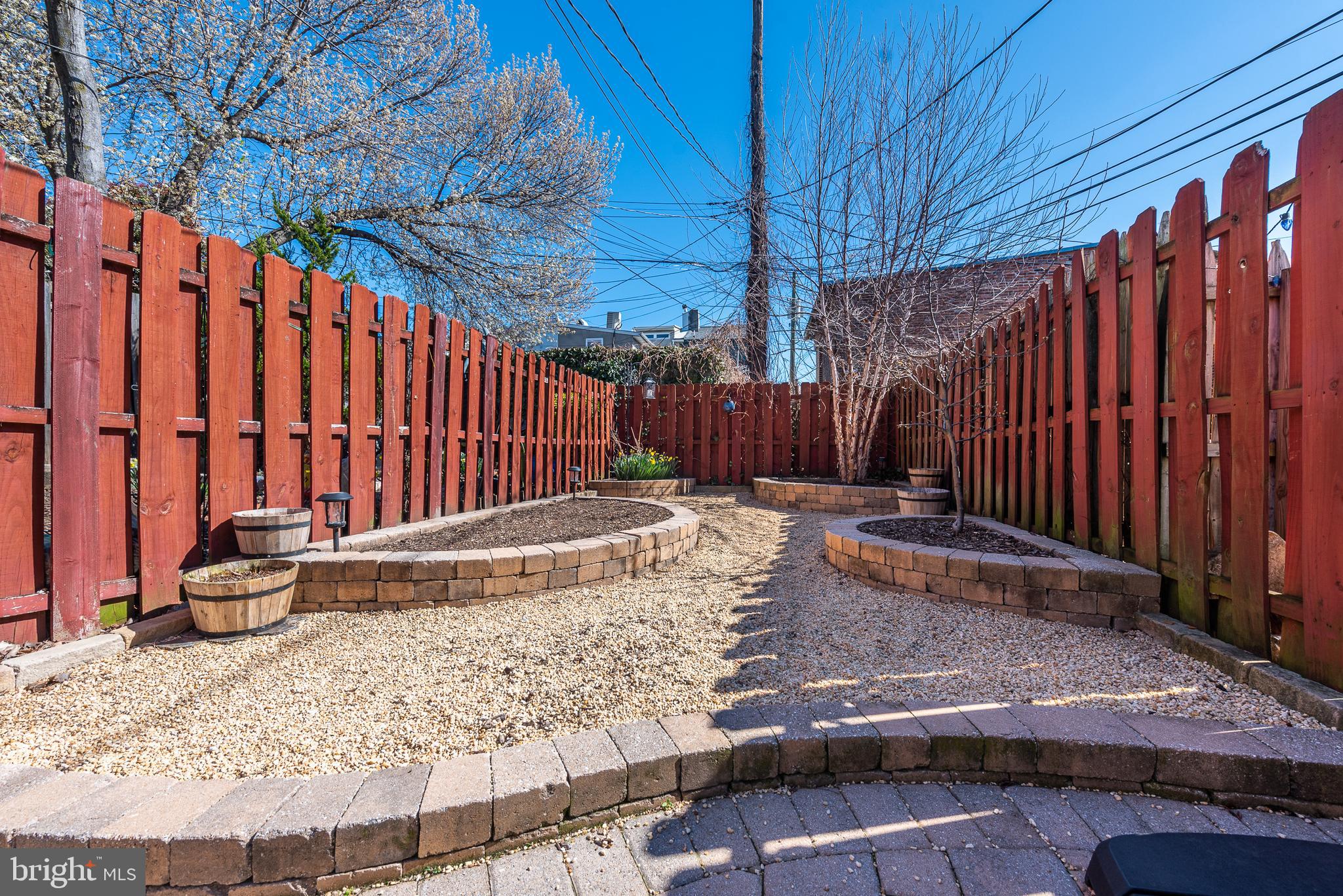 BUTCHERS HILL - Residential