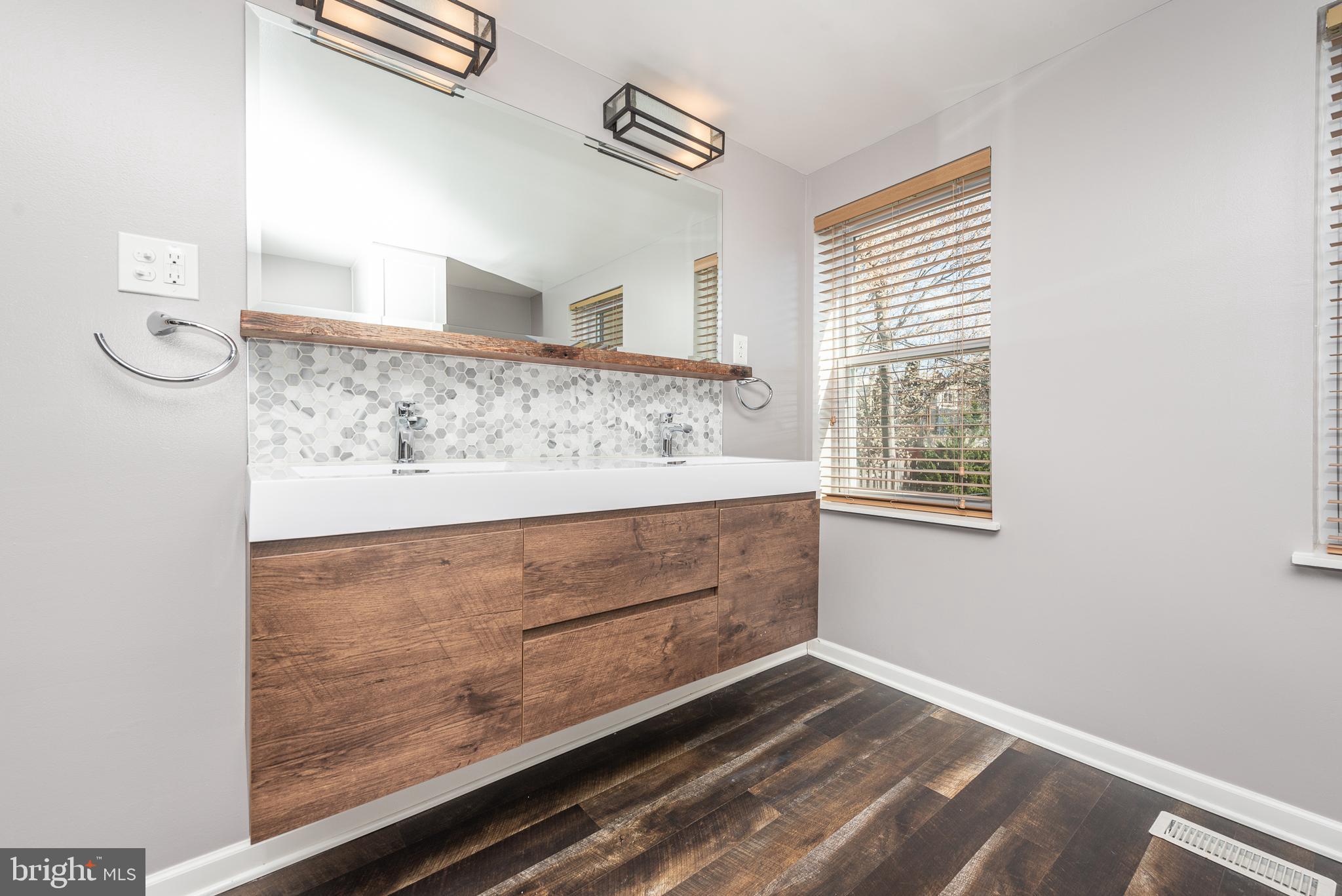 BUTCHERS HILL - Residential