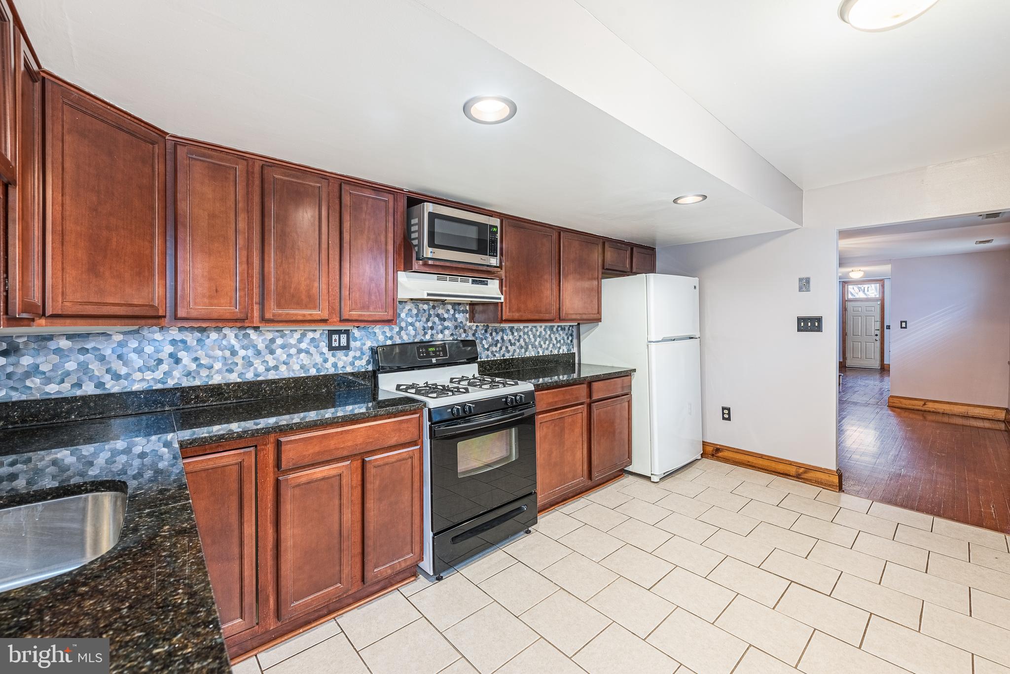 BUTCHERS HILL - Residential