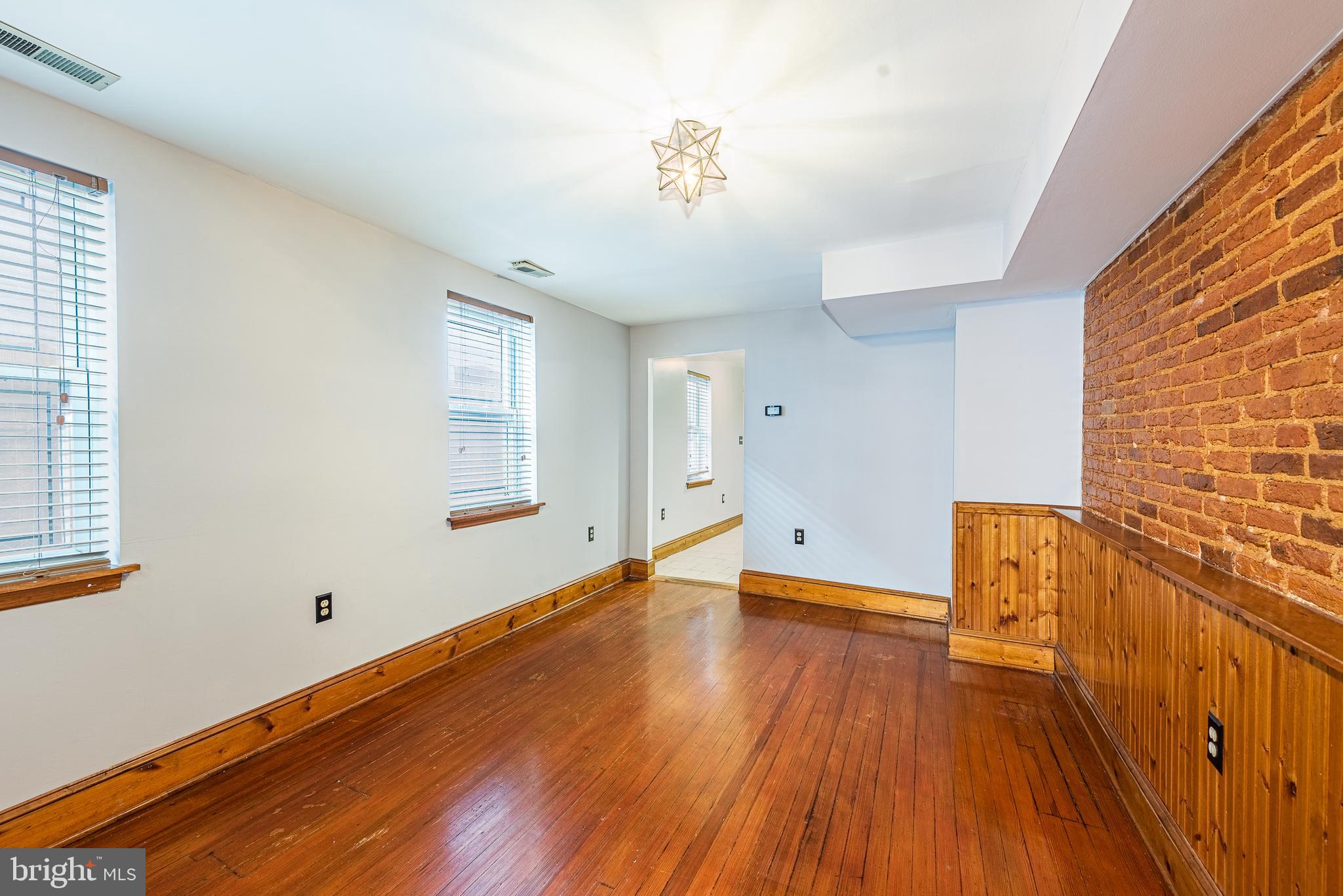 BUTCHERS HILL - Residential