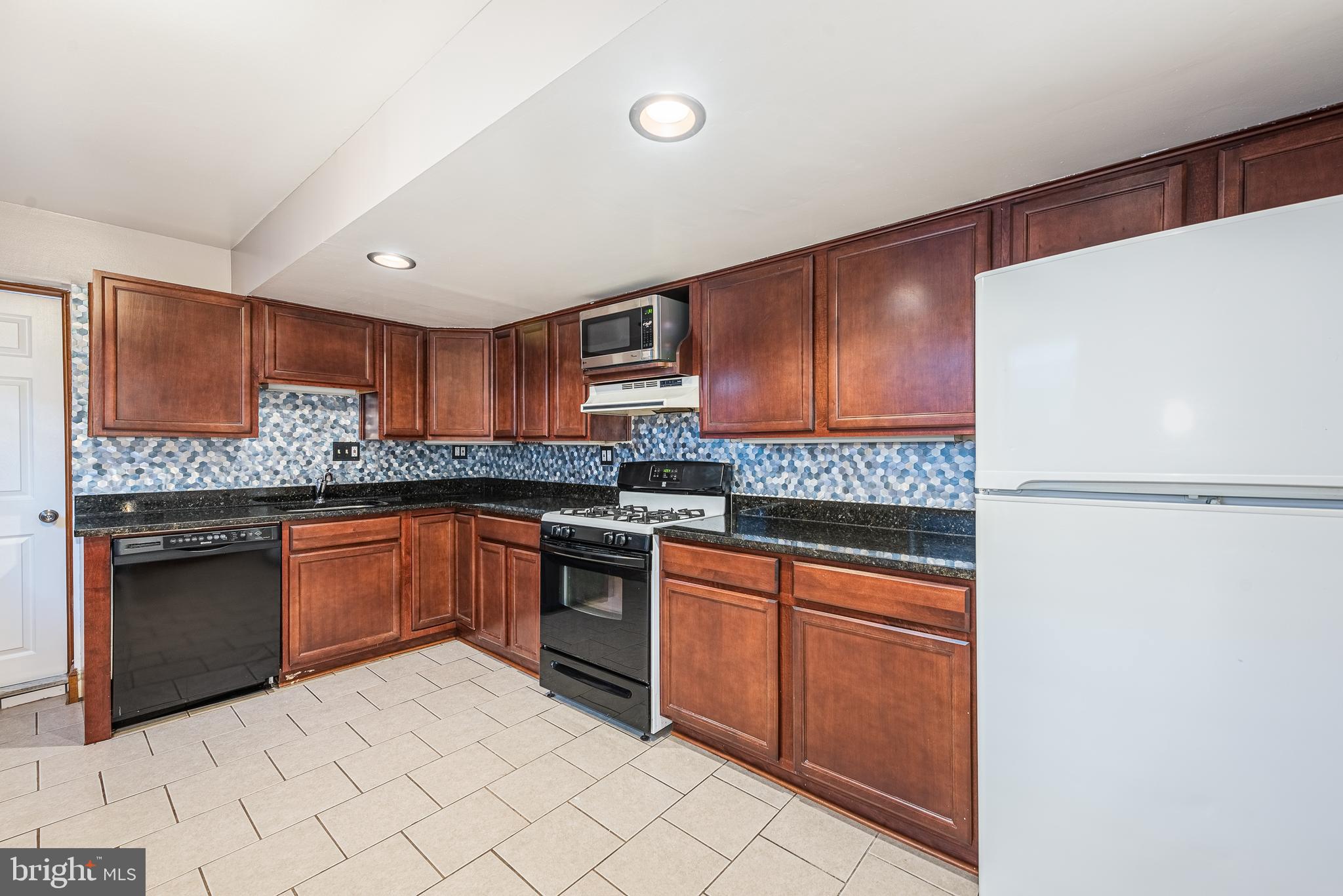 BUTCHERS HILL - Residential