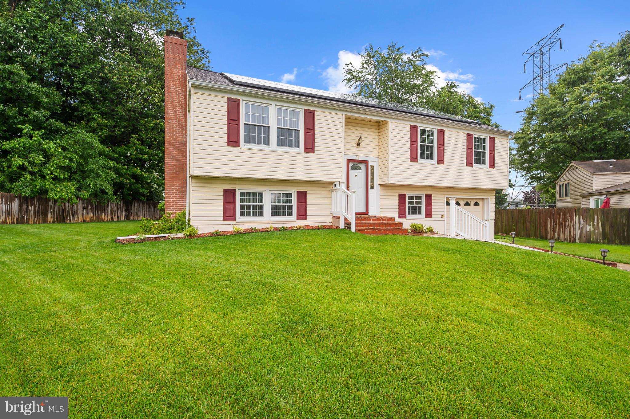 11 CAMANO COURT