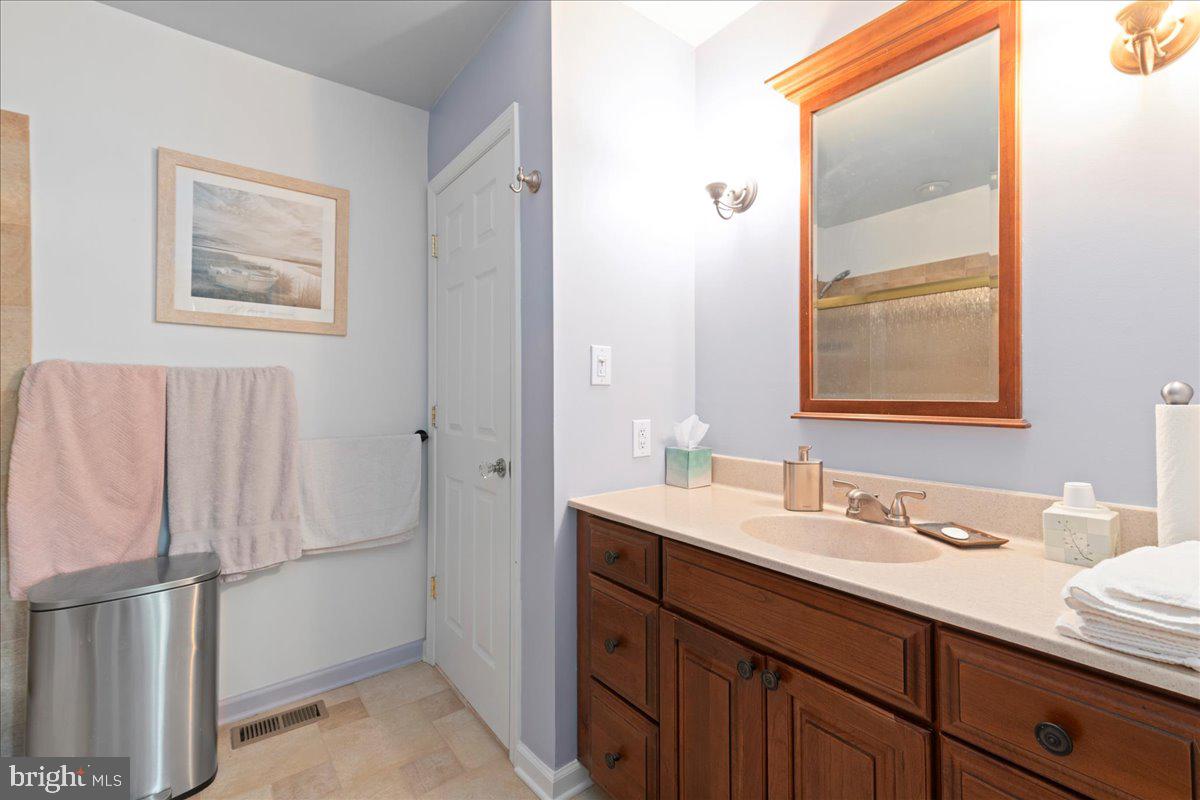 TYLER WALK - Residential