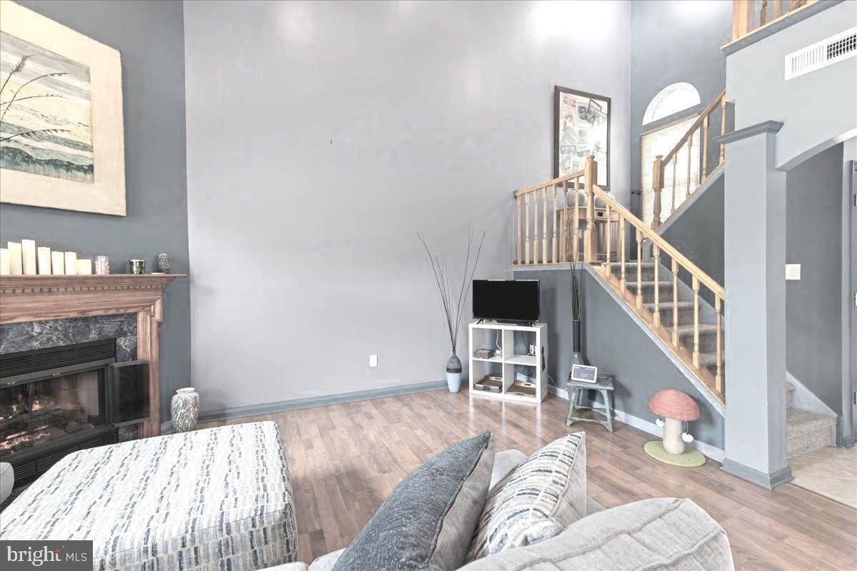 TYLER WALK - Residential