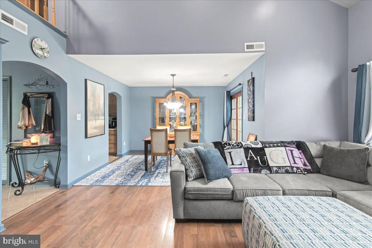 TYLER WALK - Residential