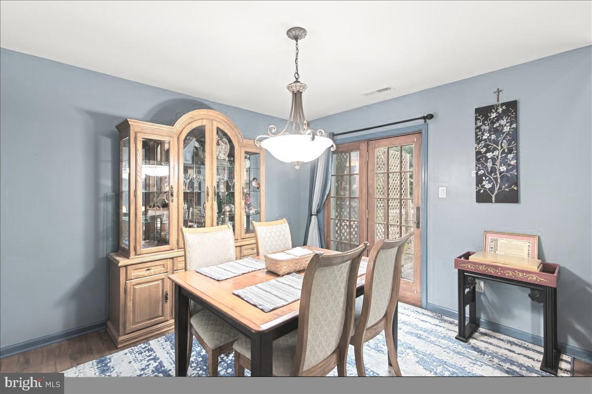 TYLER WALK - Residential