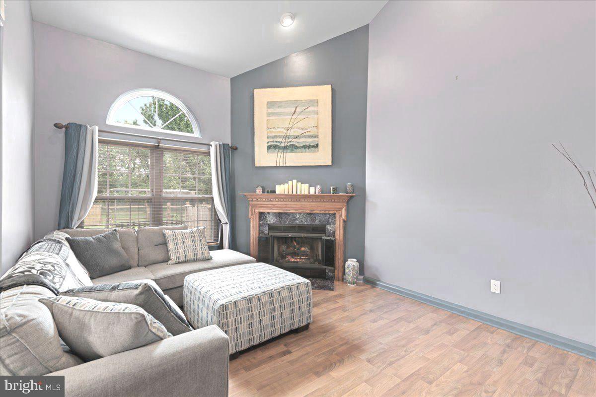 TYLER WALK - Residential