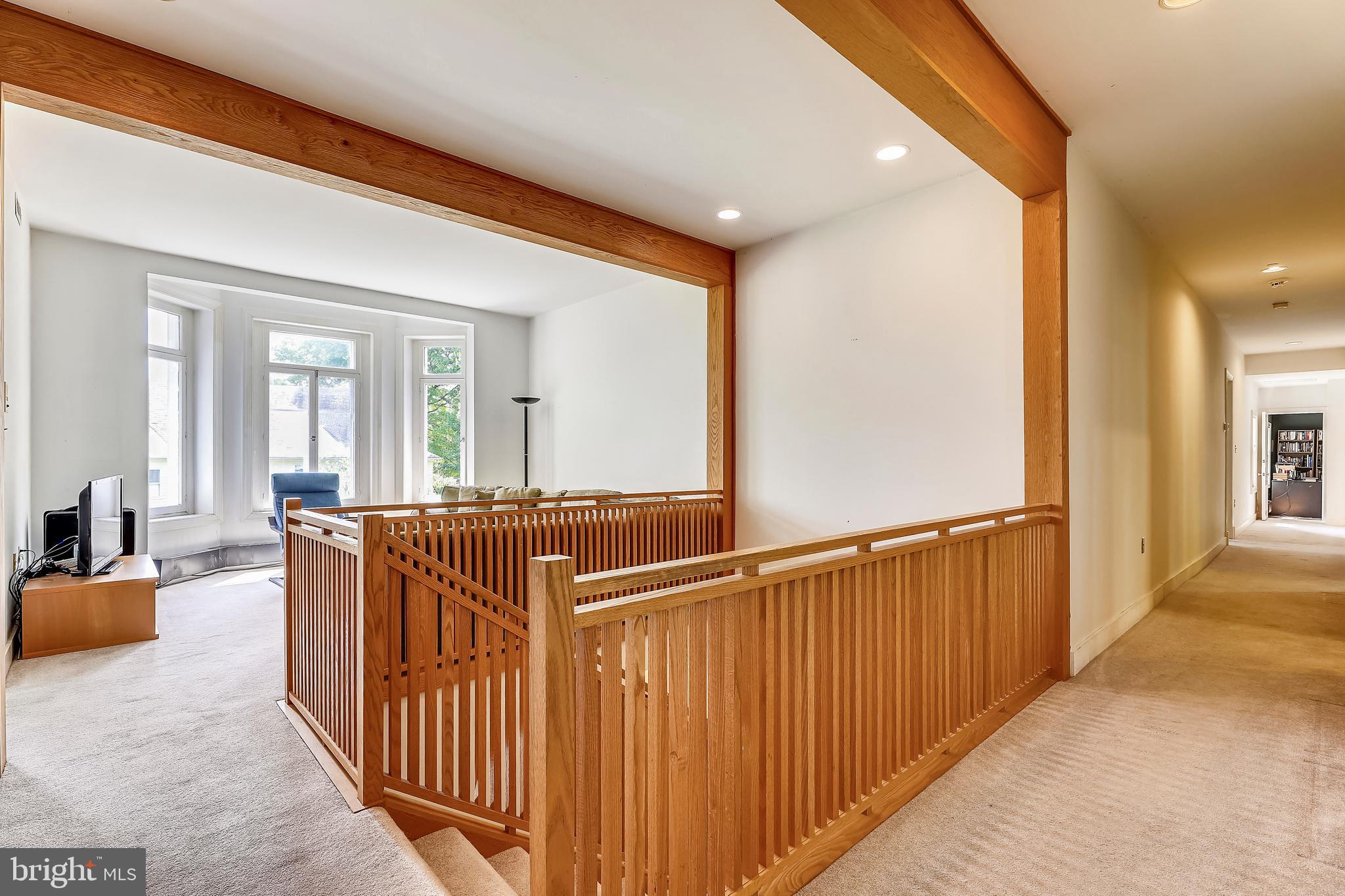 ROLAND PARK - Residential