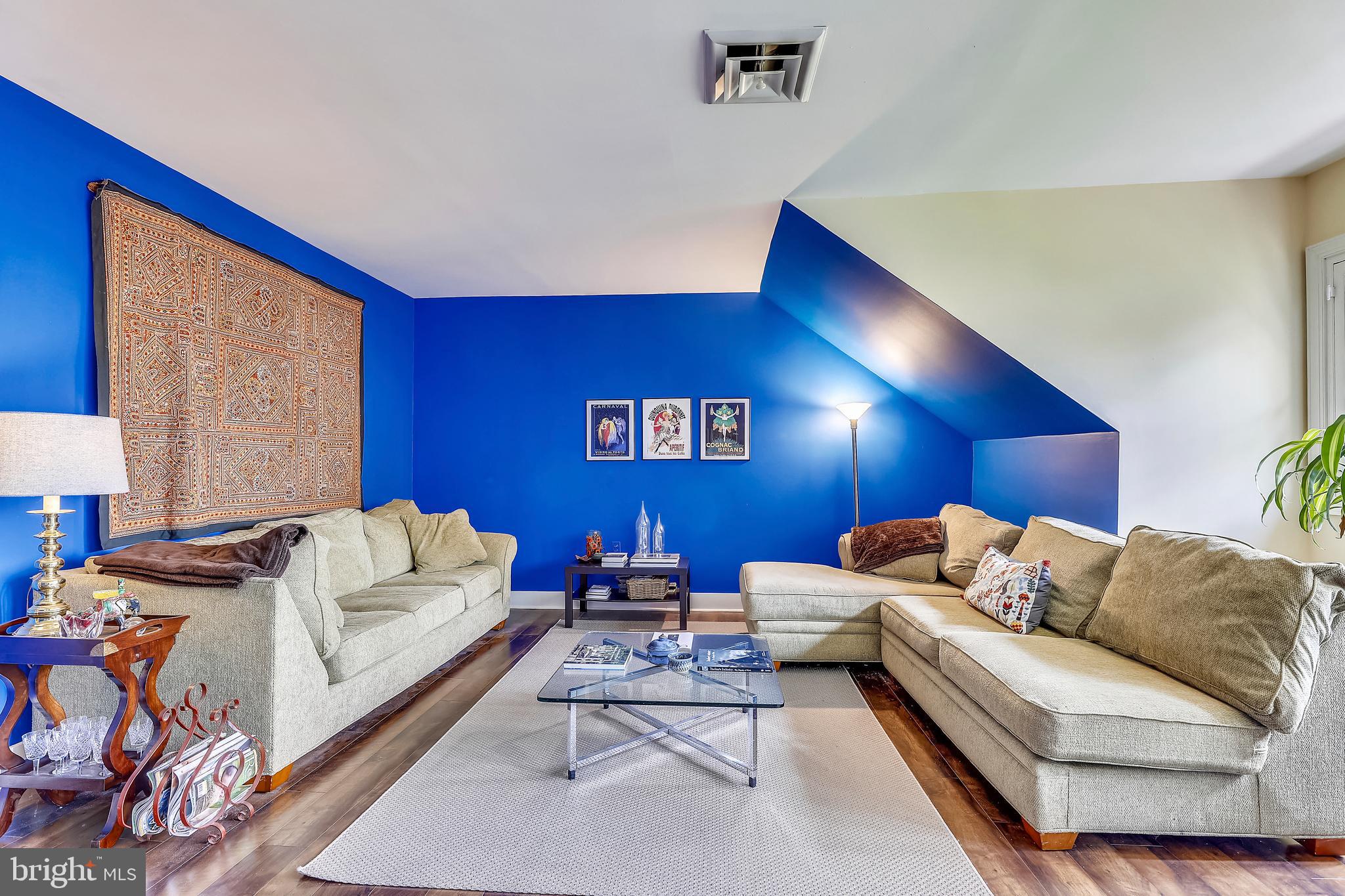 ROLAND PARK - Residential